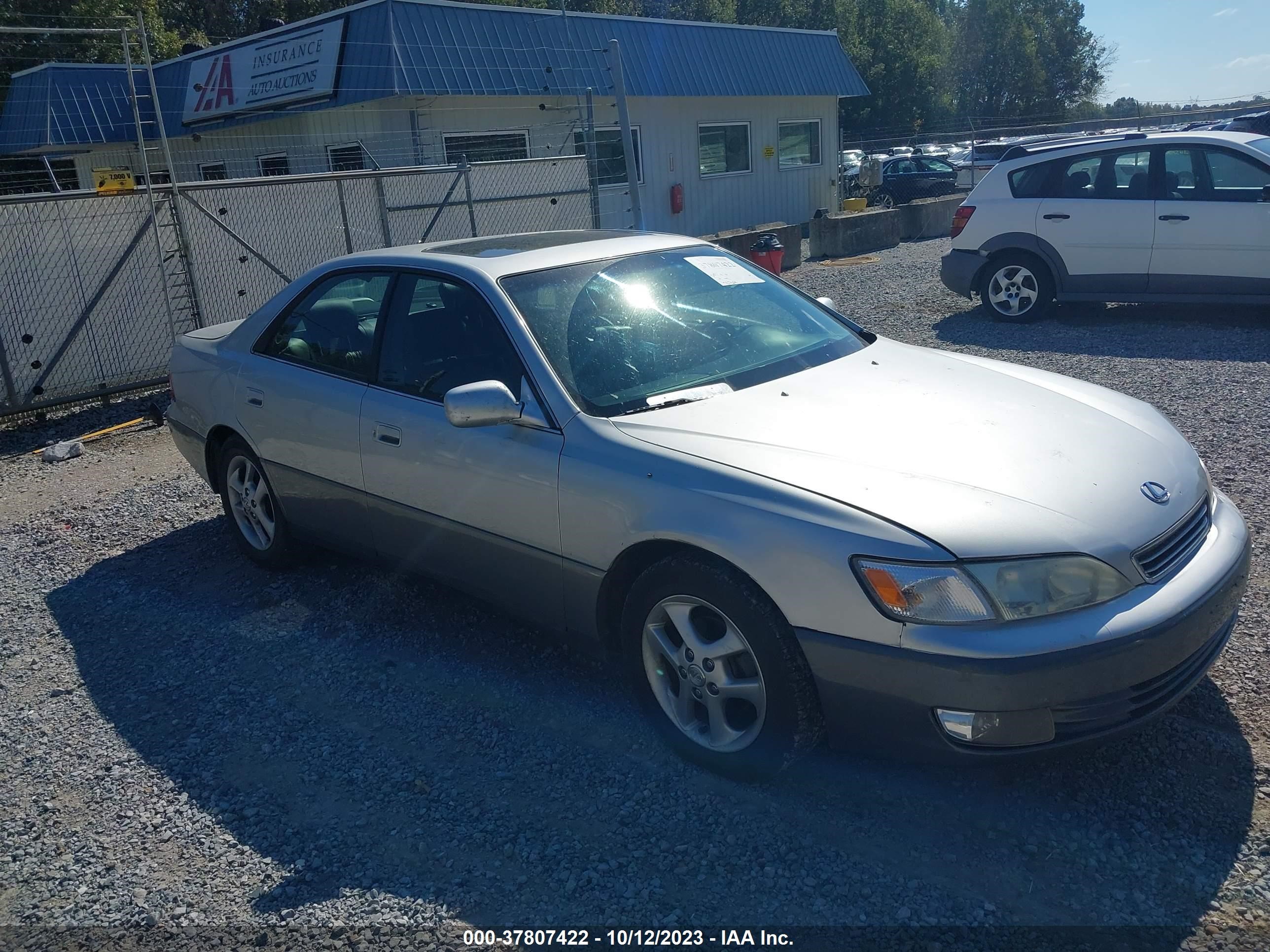 LEXUS ES 2001 jt8bf28g810333843