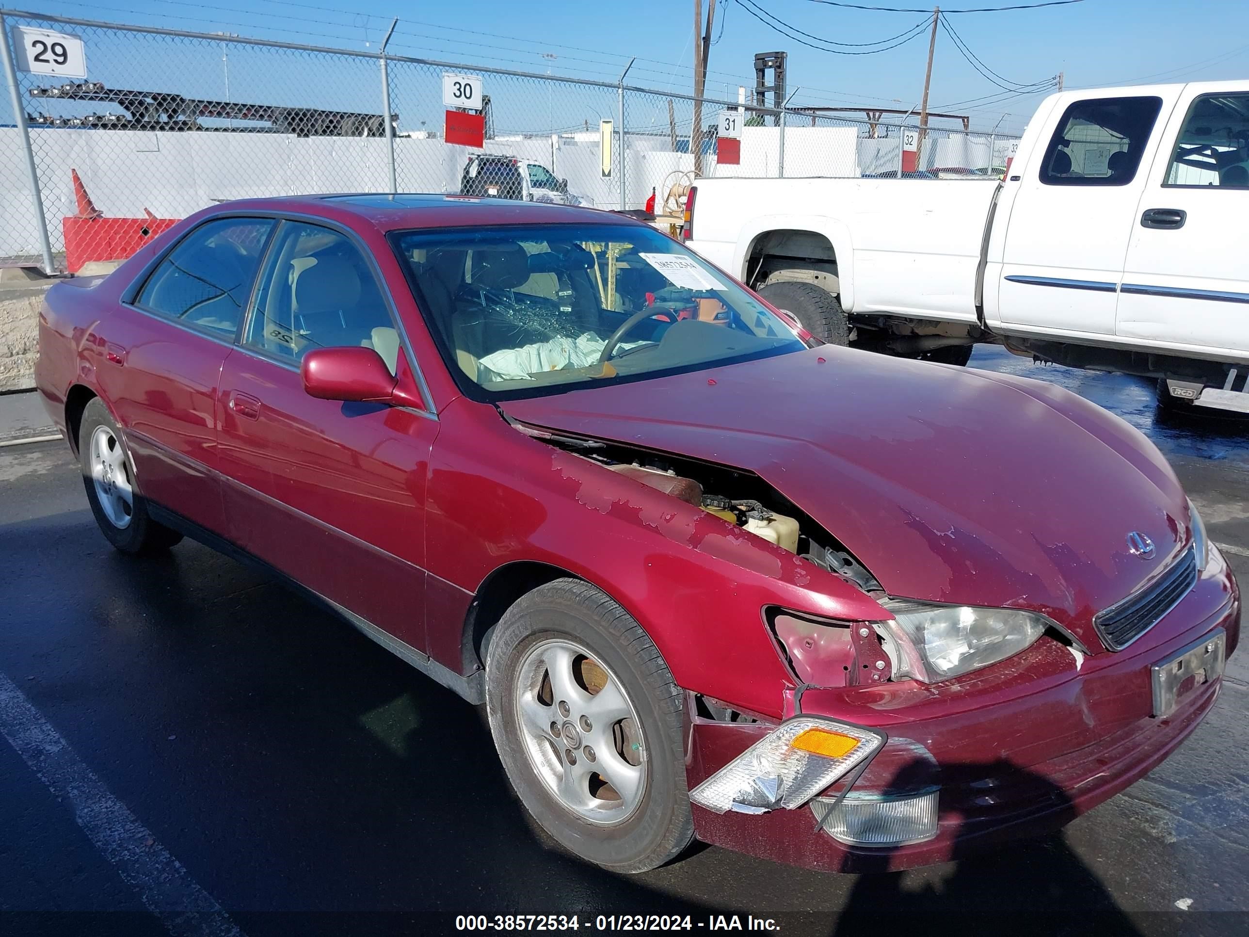 LEXUS ES 1998 jt8bf28g9w0086386