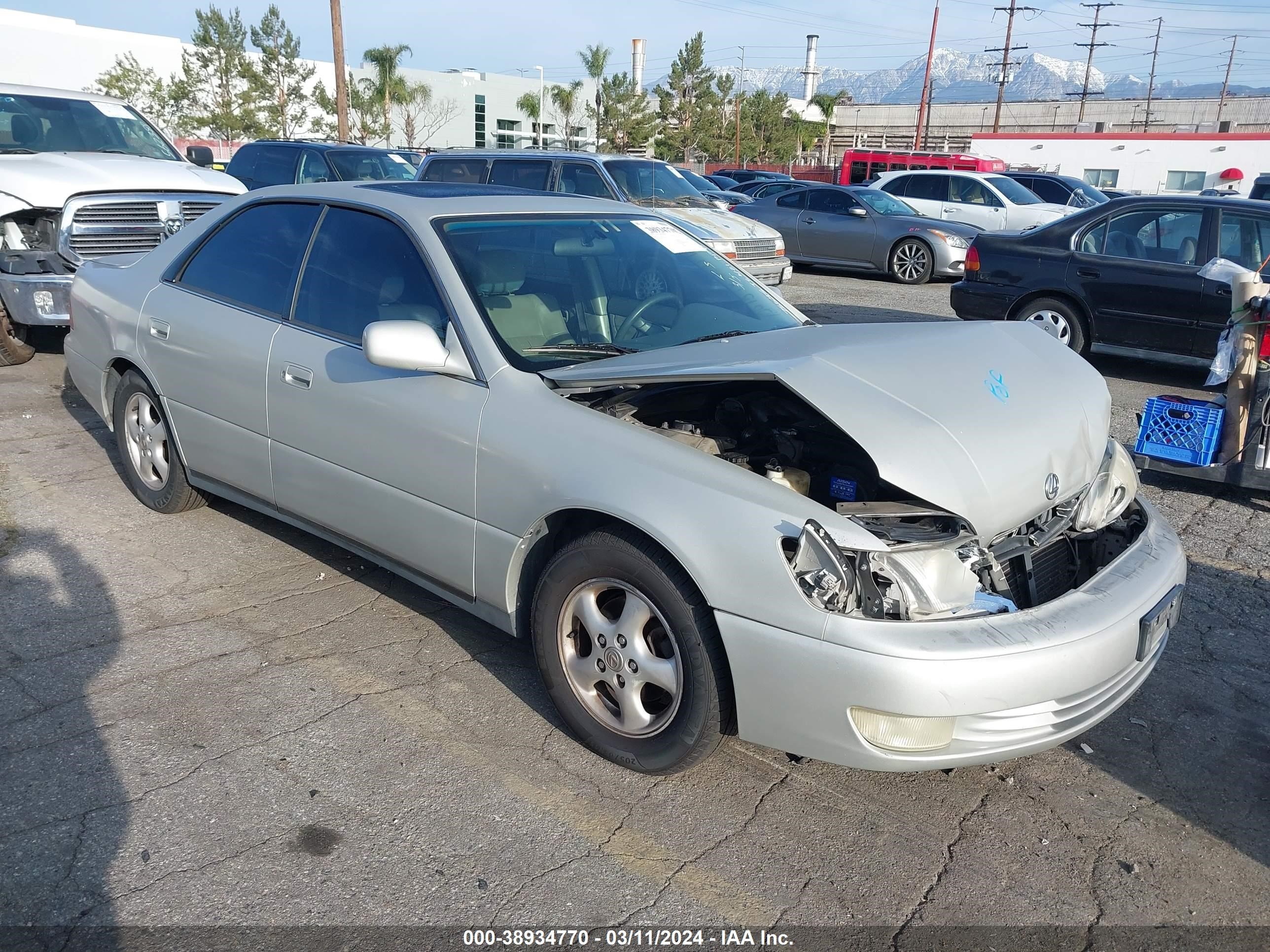 LEXUS ES 1998 jt8bf28g9w0145291