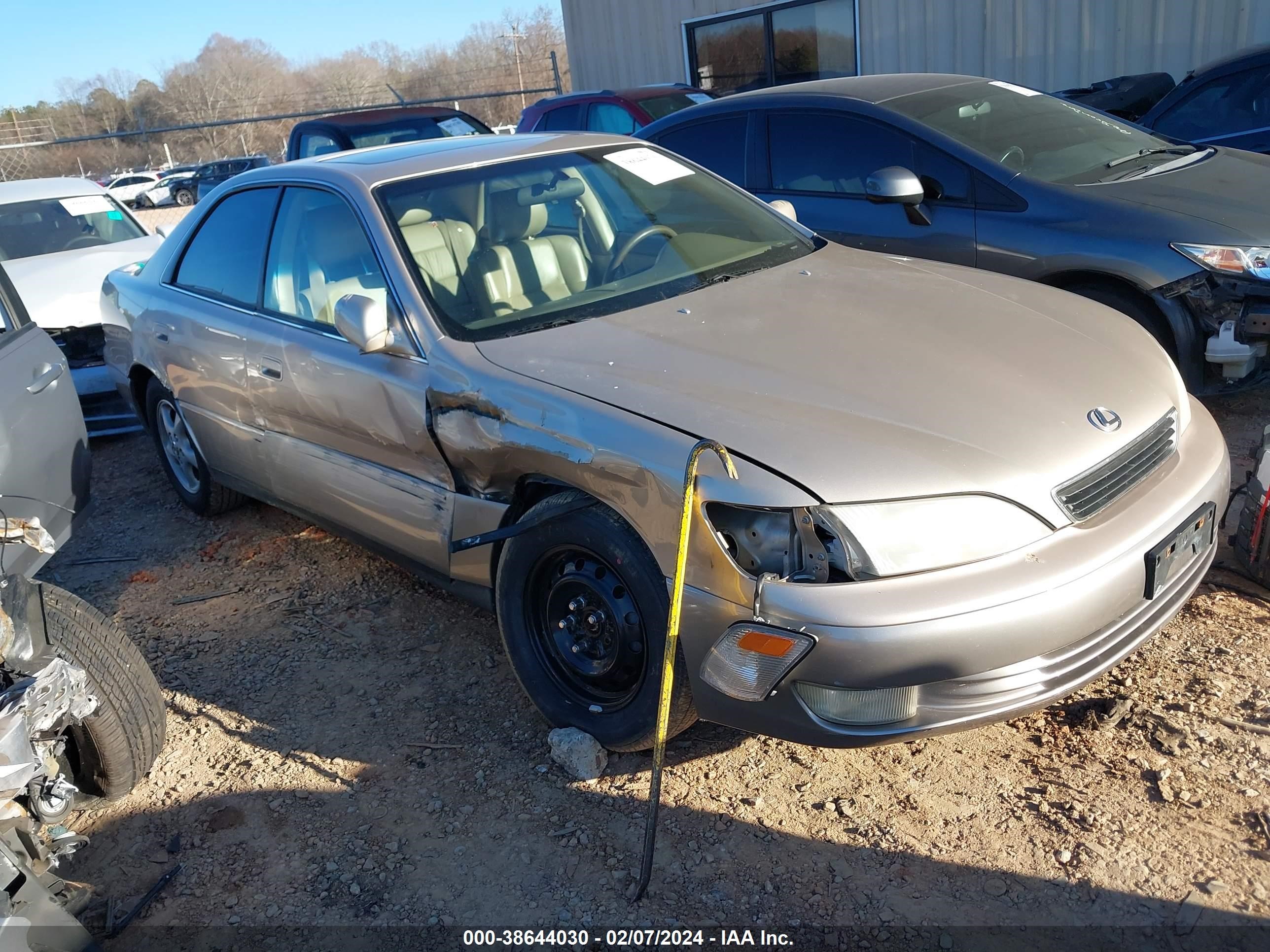 LEXUS ES 1999 jt8bf28g9x0182309