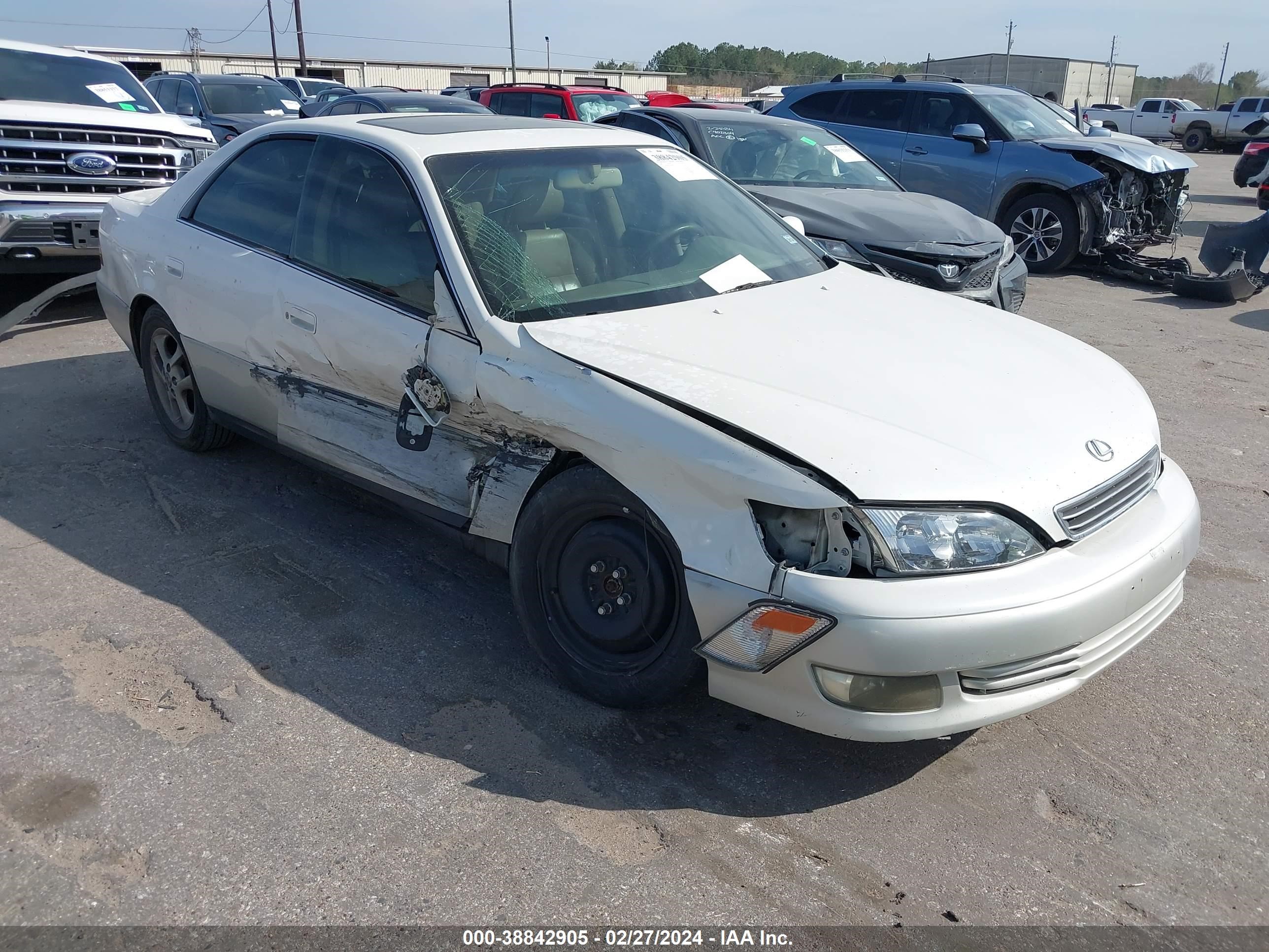 LEXUS ES 2000 jt8bf28g9y5083400