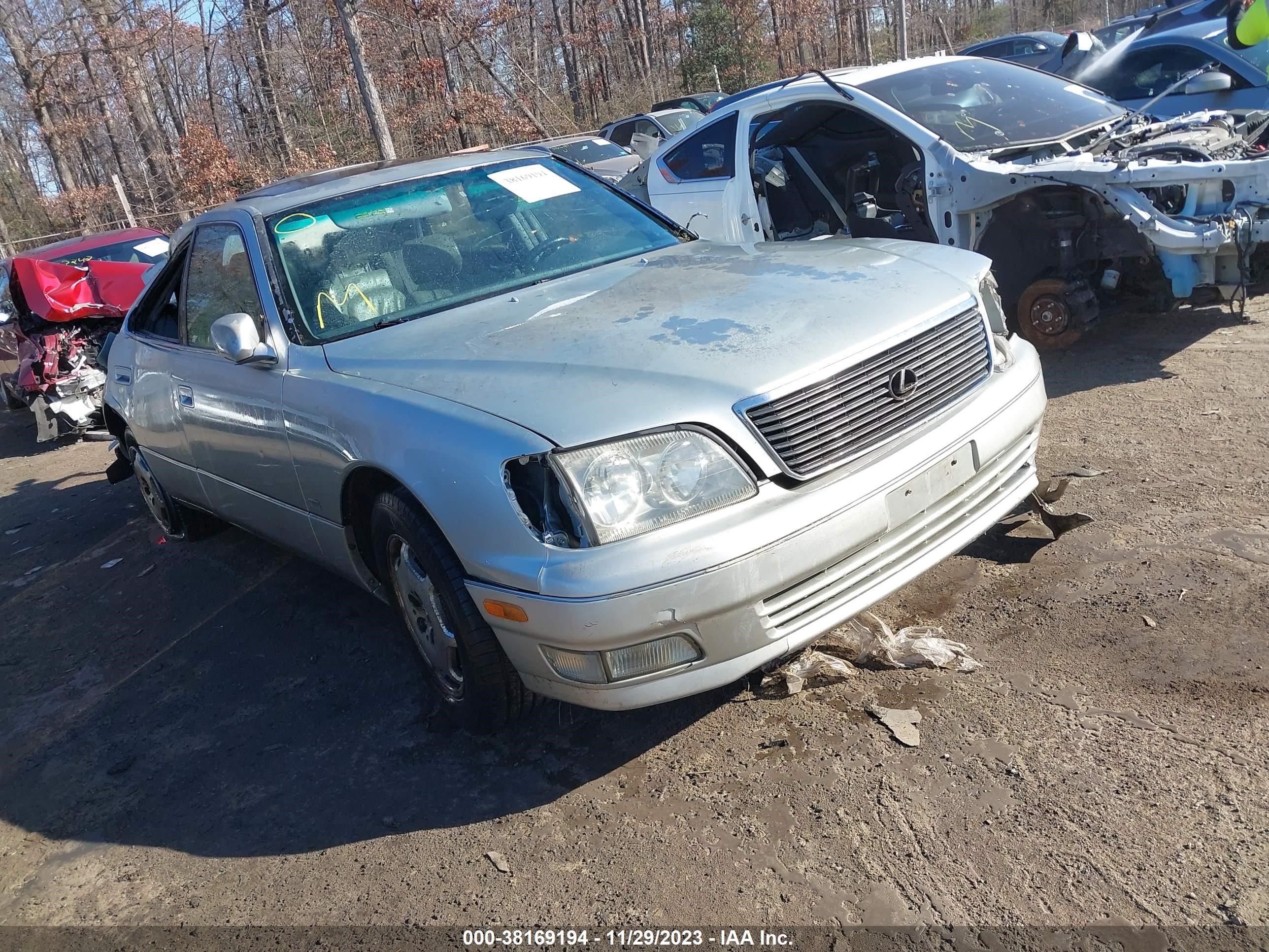 LEXUS LS 2000 jt8bh28f2y0181294