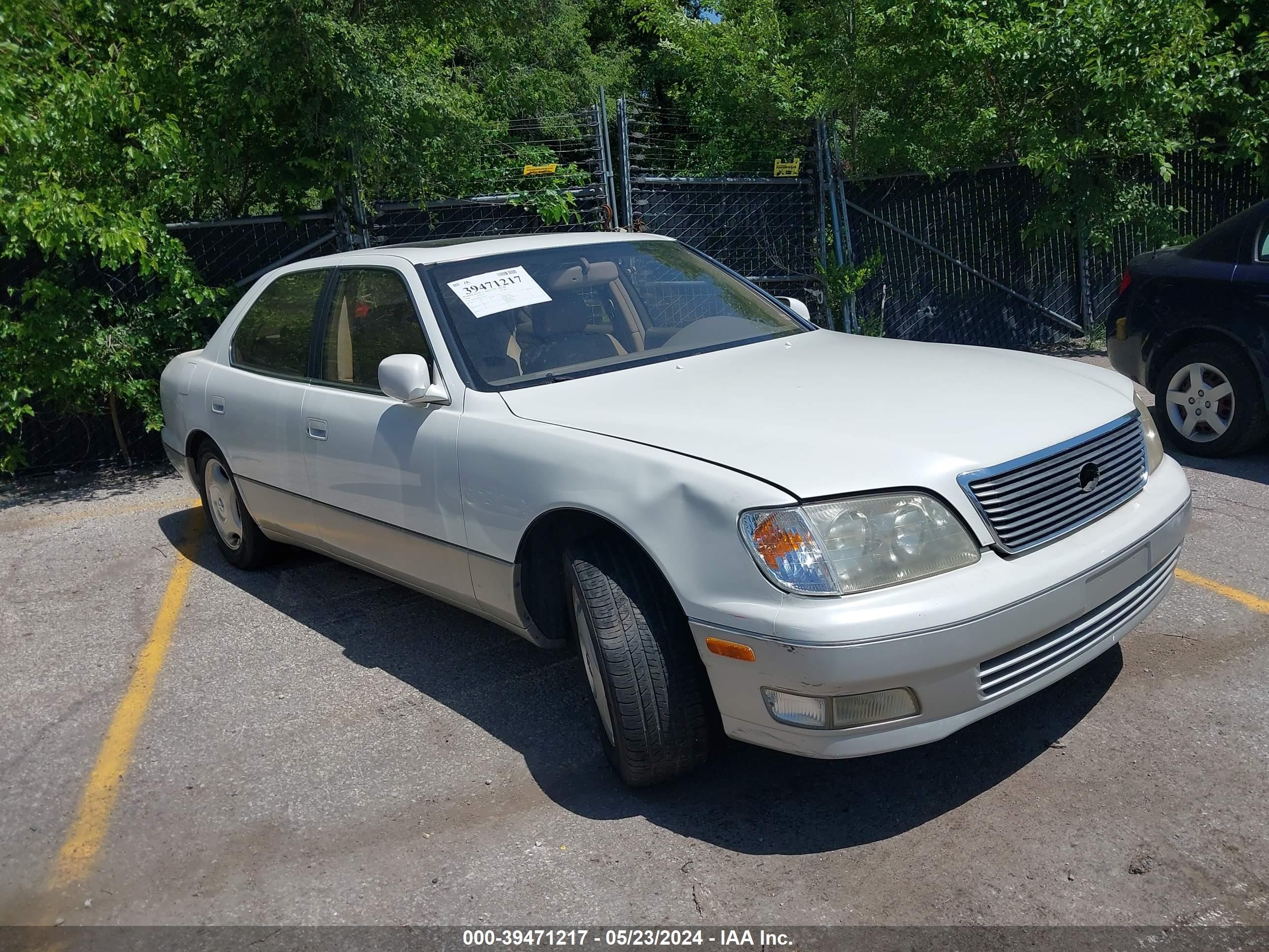 LEXUS LS 1998 jt8bh28f9w0126399