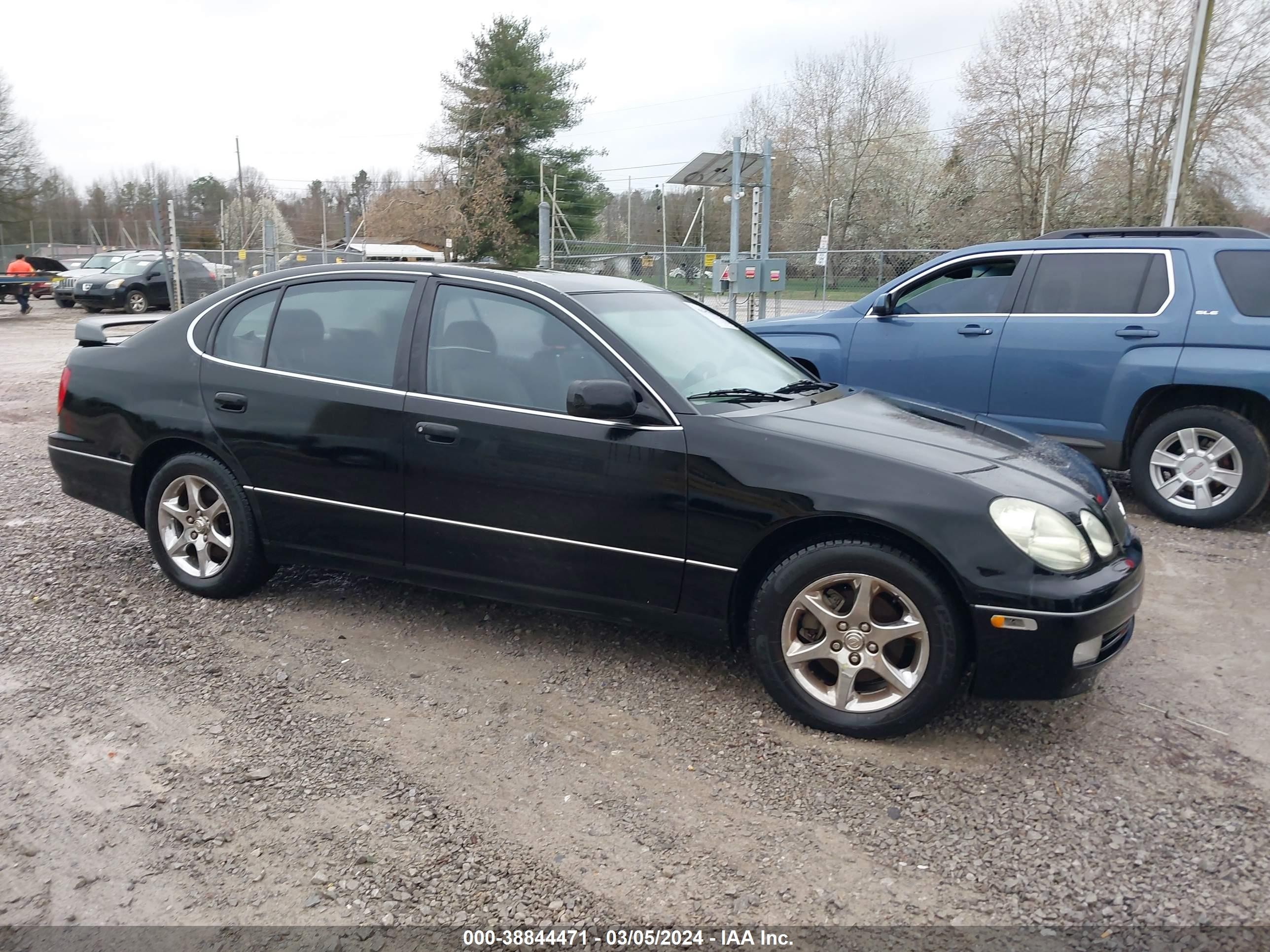 LEXUS GS 2001 jt8bl69s810003476