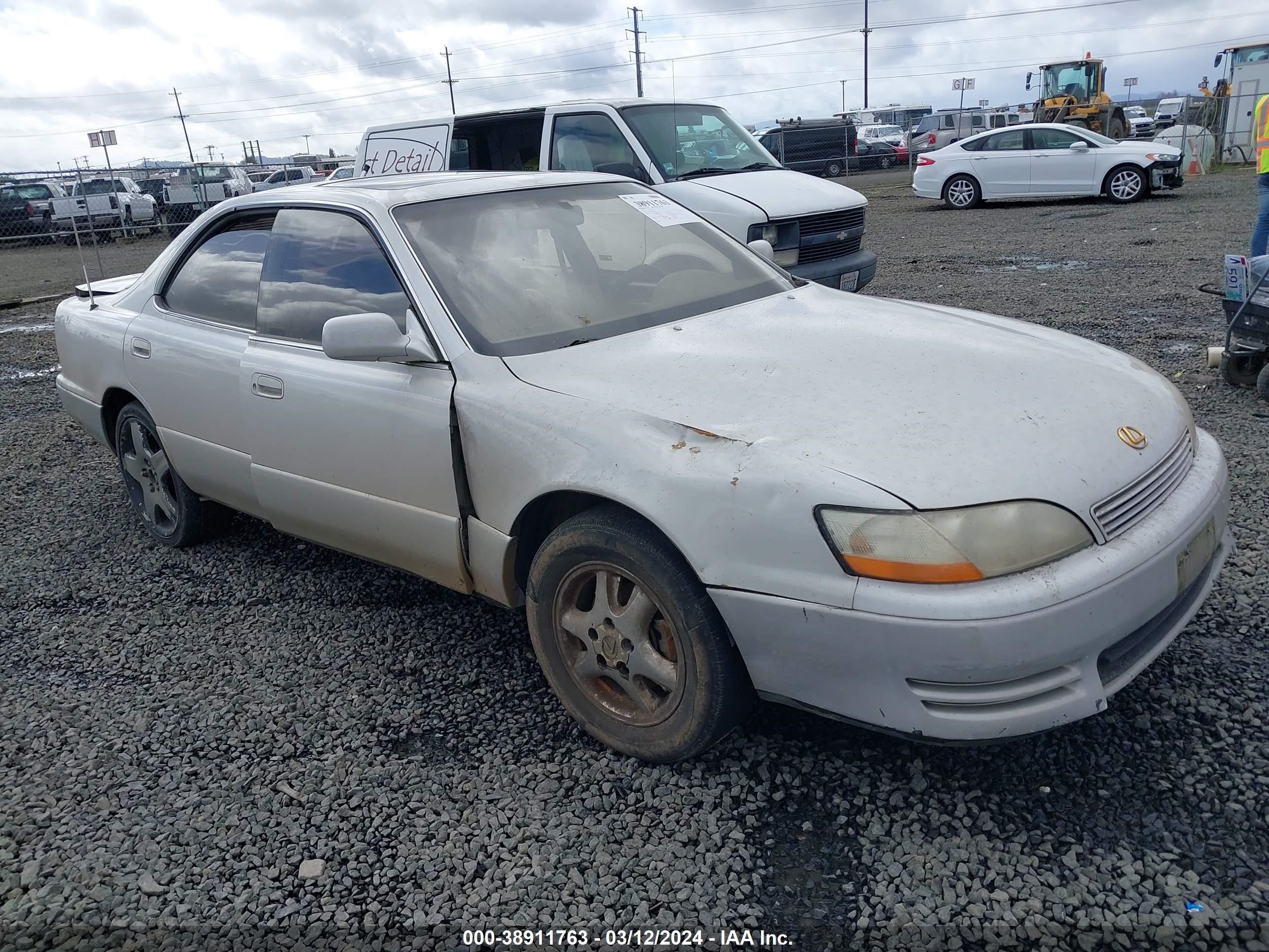 LEXUS ES 1994 jt8gk13t6r0062549