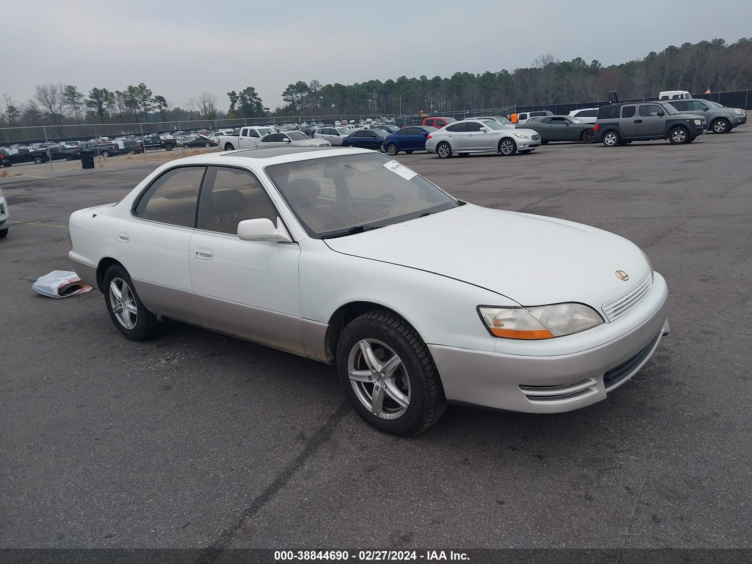 LEXUS ES 1994 jt8gk13t9r0067633