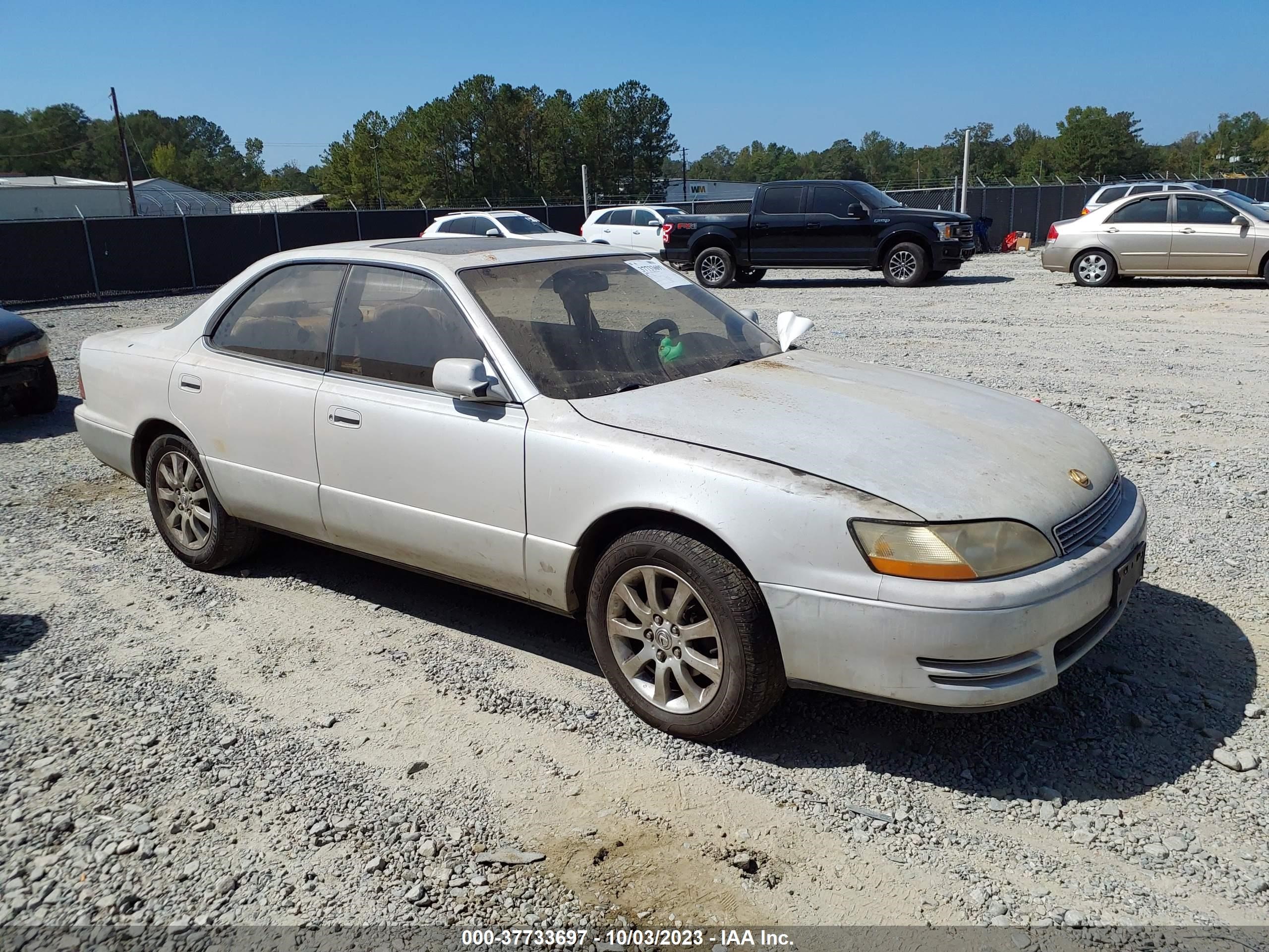 LEXUS ES 1994 jt8gk13txr0060741