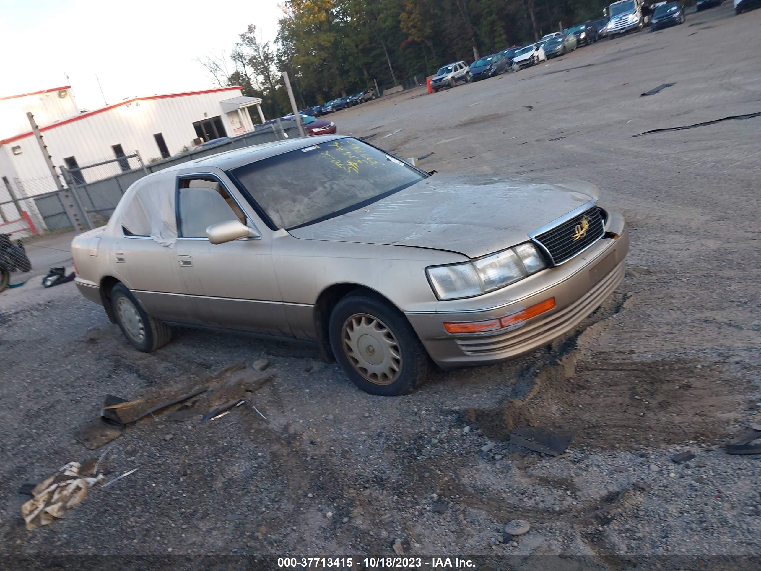 LEXUS LS 1992 jt8uf11e3n0103497