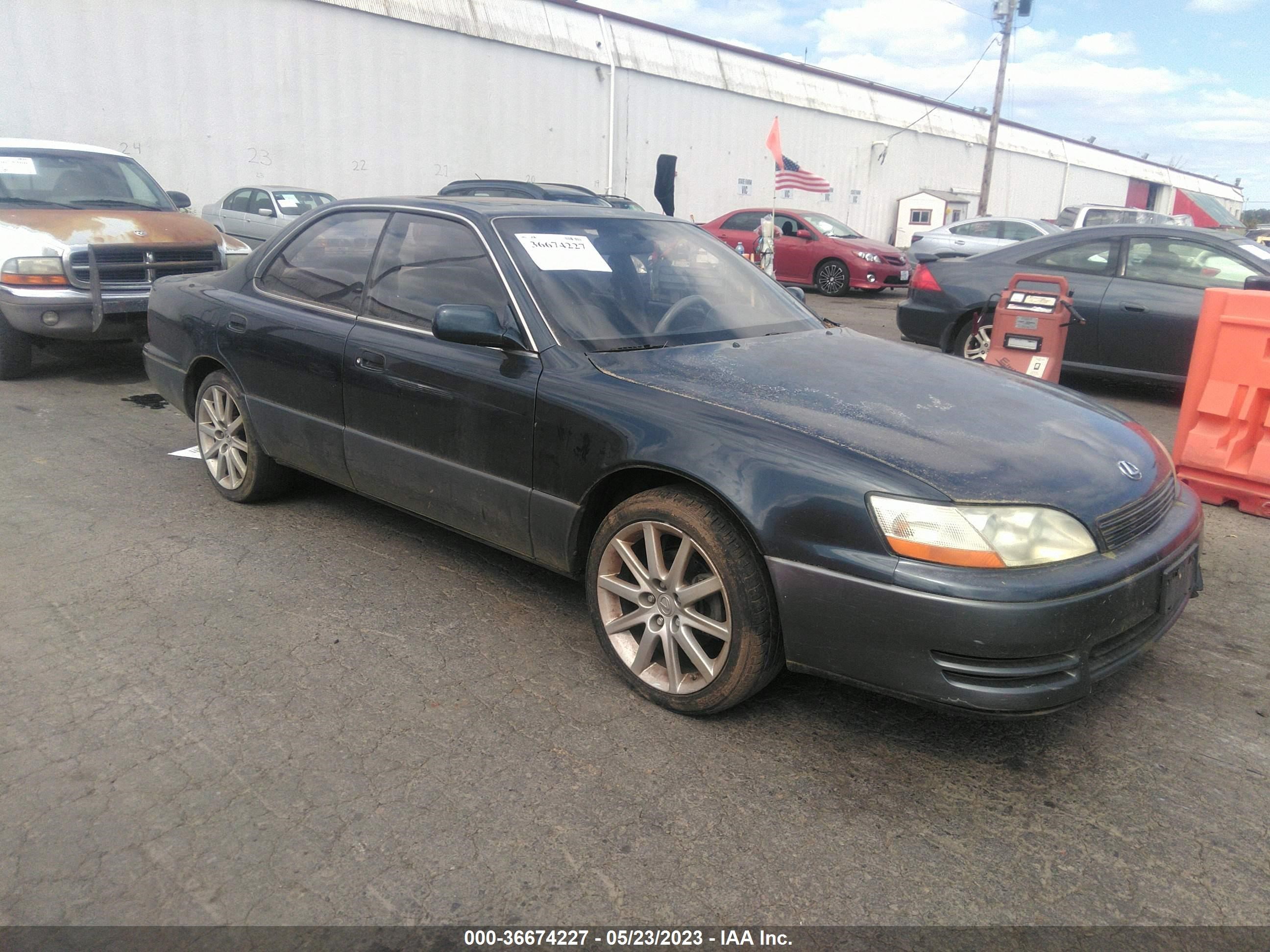 LEXUS ES 1993 jt8vk13t3p0203744