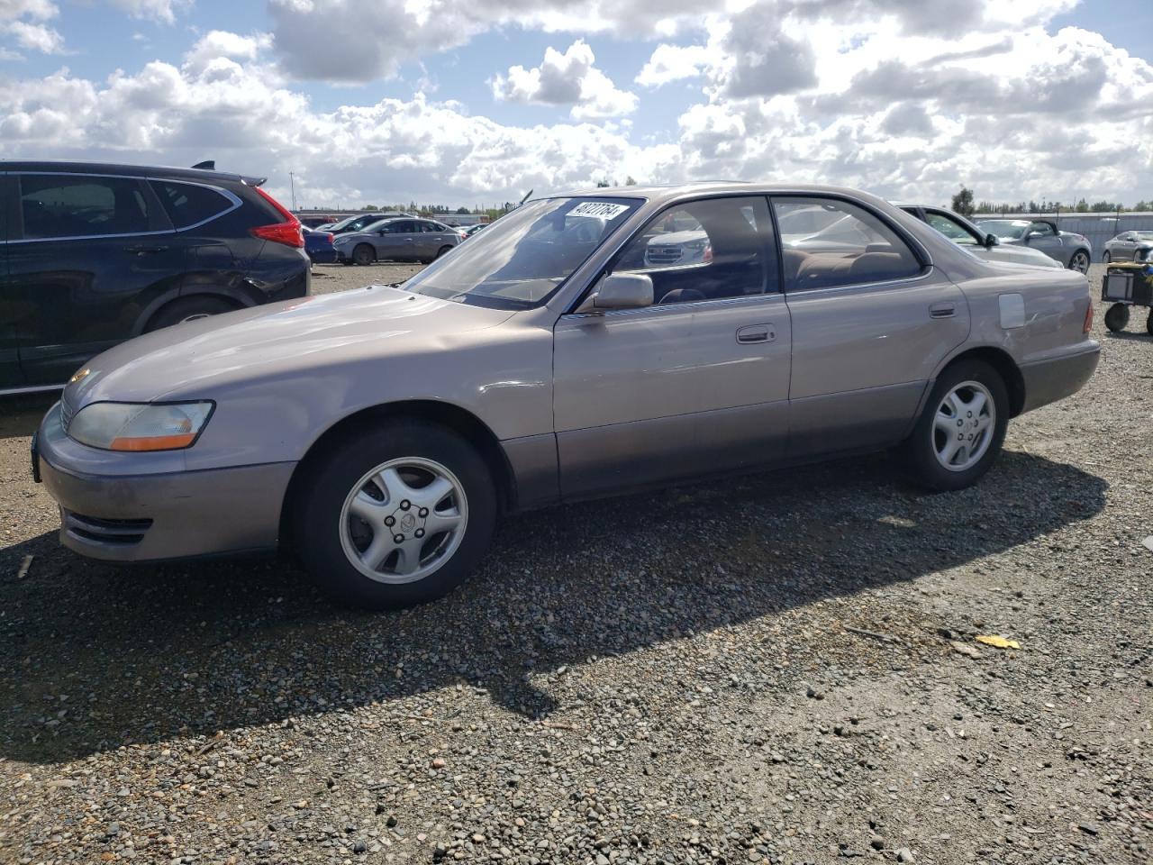 LEXUS ES 1992 jt8vk13t9n0081632