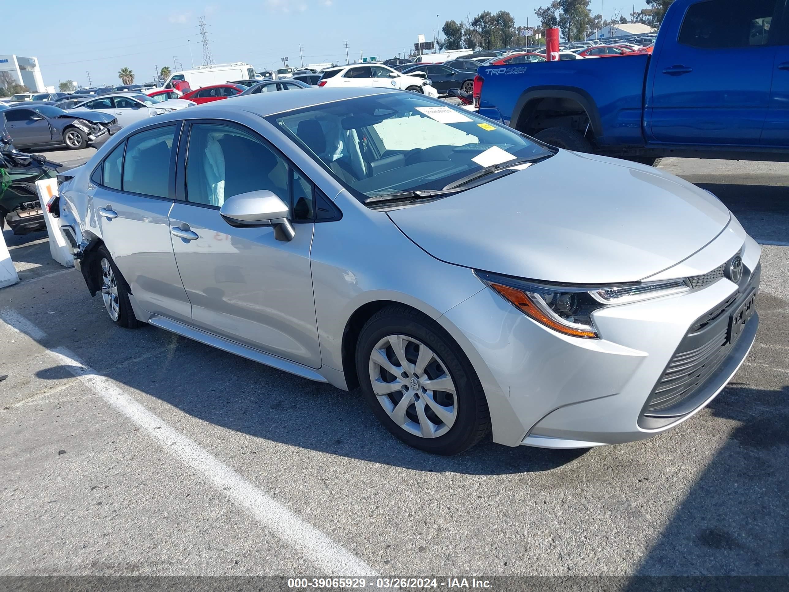 TOYOTA COROLLA 2023 jtdb4mee0pj007401