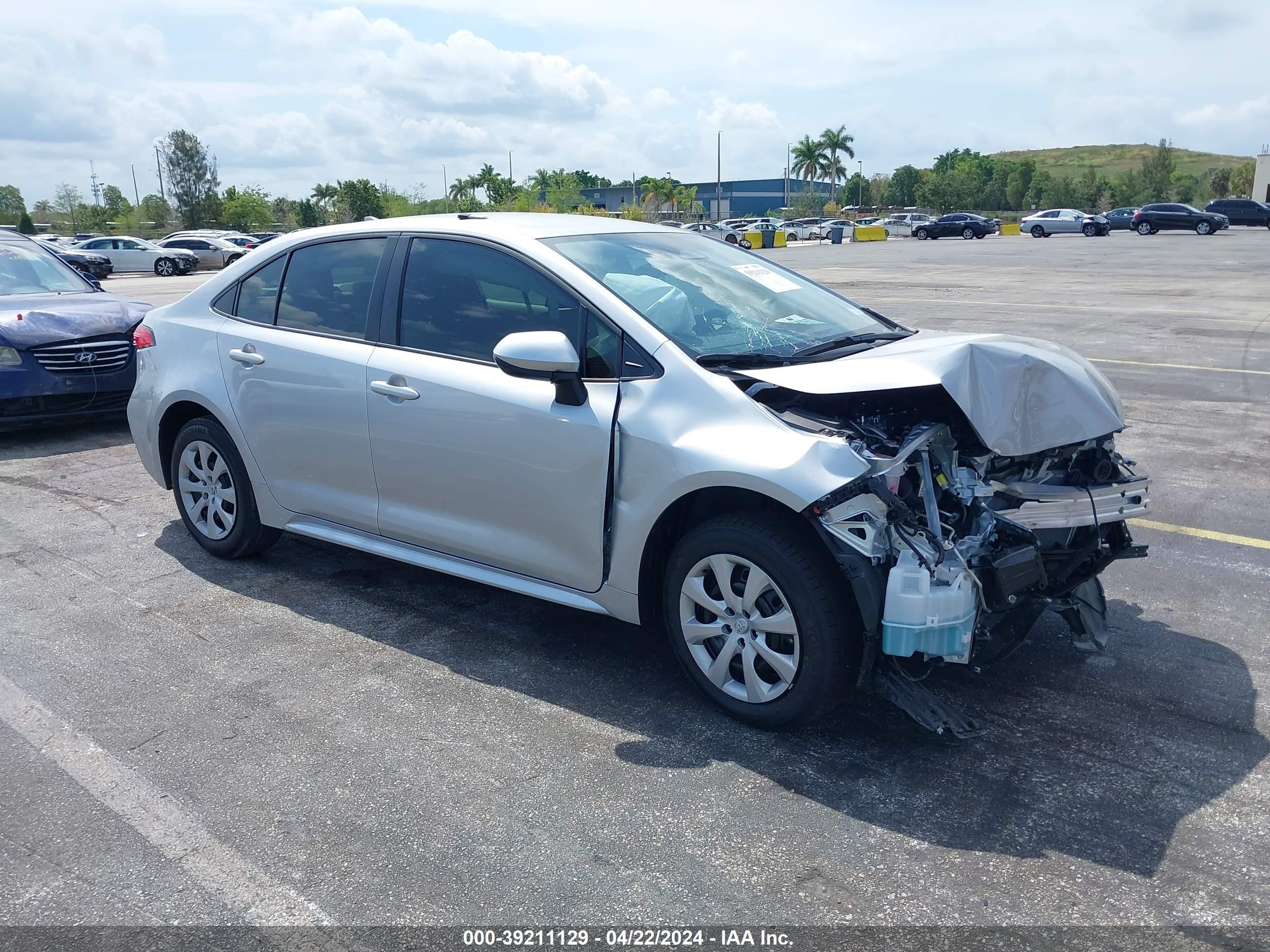 TOYOTA COROLLA 2024 jtdbcmfe9r3049154