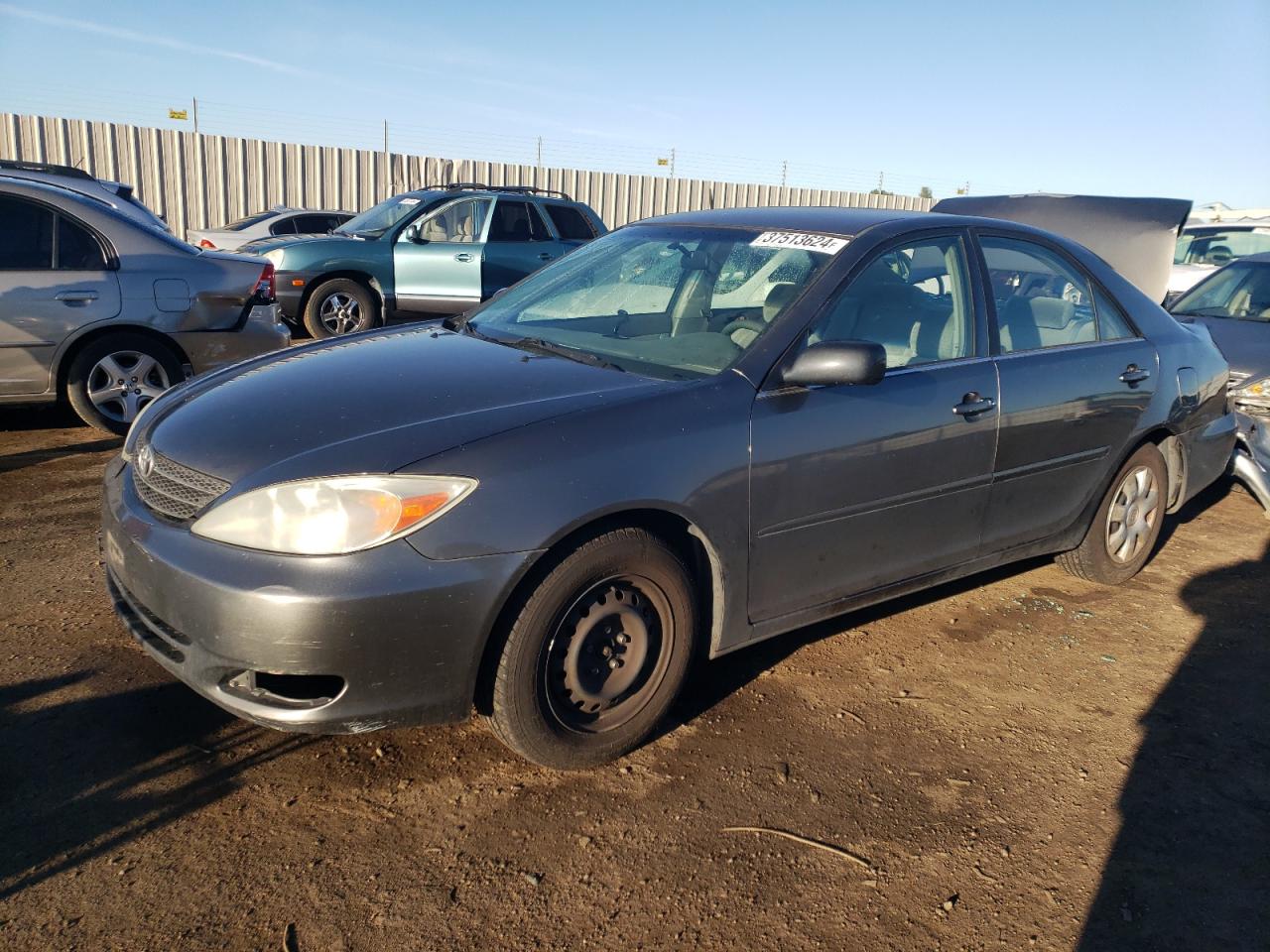 TOYOTA CAMRY 2002 jtdbe30k020105220