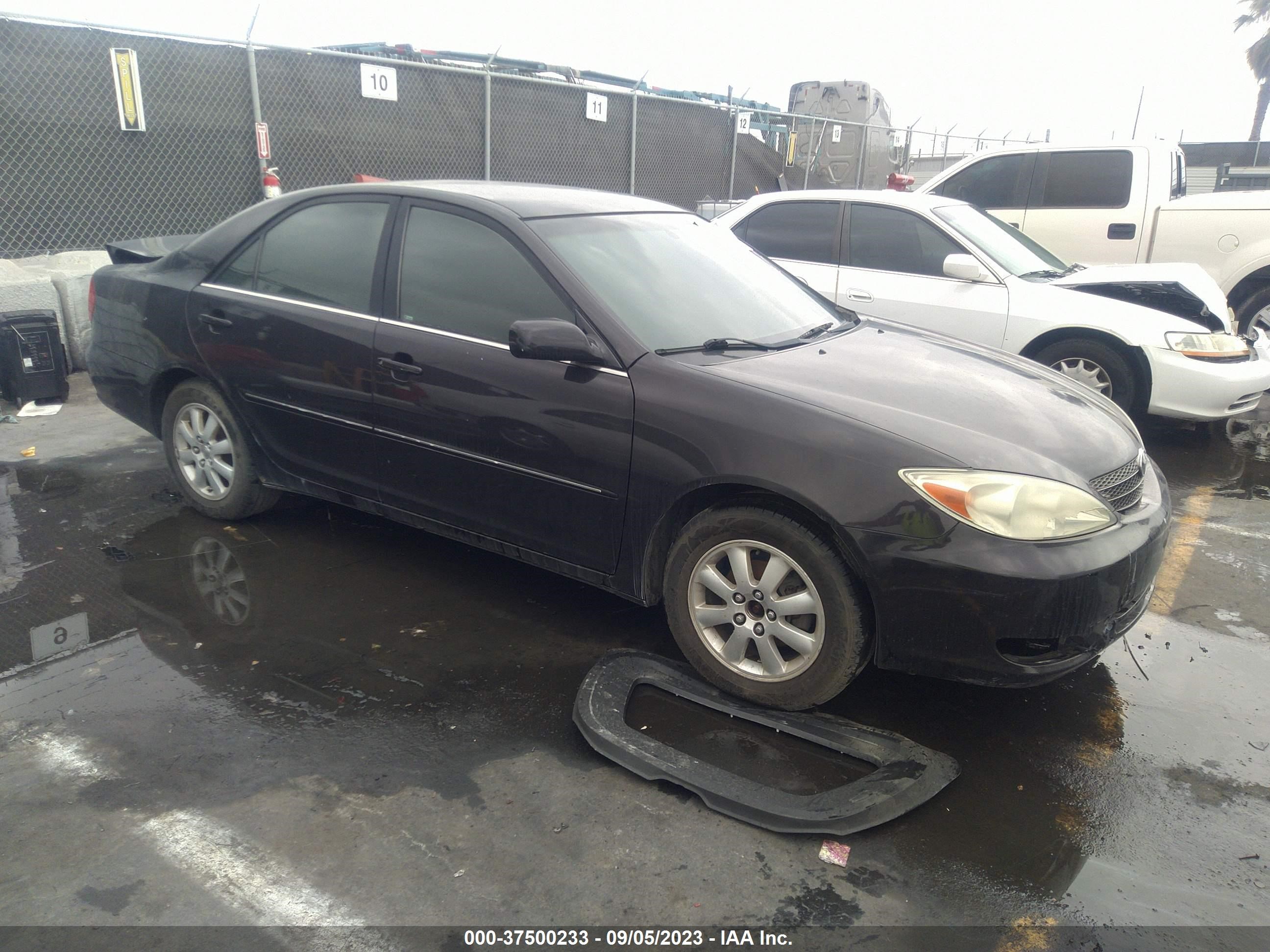 TOYOTA CAMRY 2002 jtdbe30k220042458