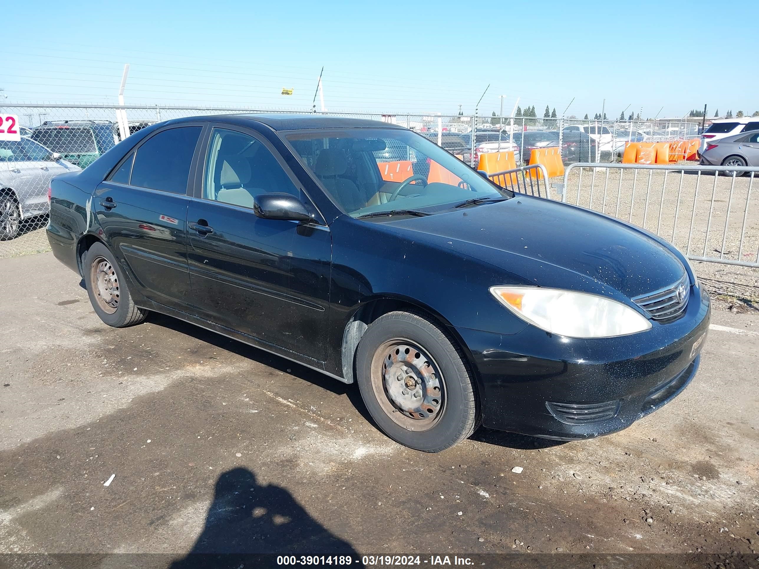 TOYOTA CAMRY 2005 jtdbe30k353035781