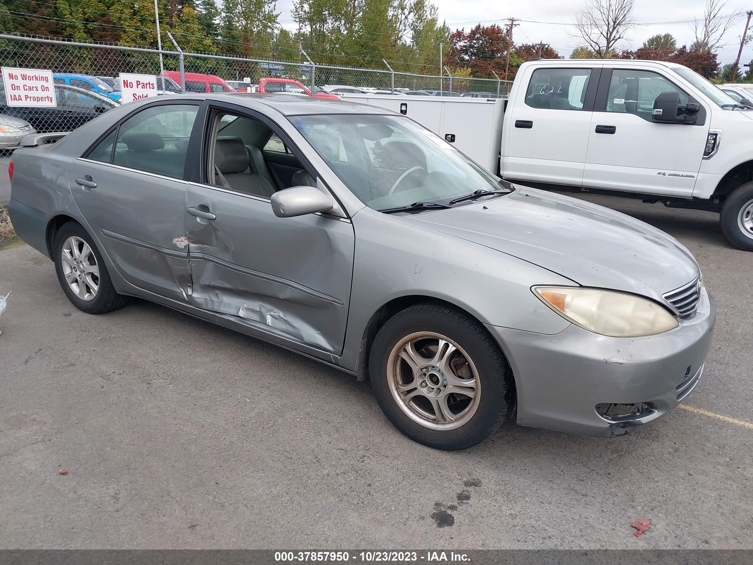 TOYOTA CAMRY 2005 jtdbe30k953024073