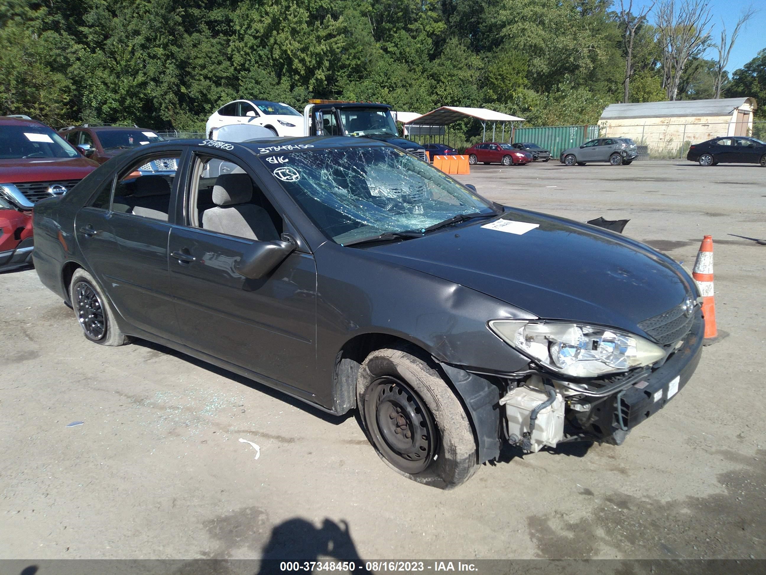 TOYOTA CAMRY 2002 jtdbe32k020108289