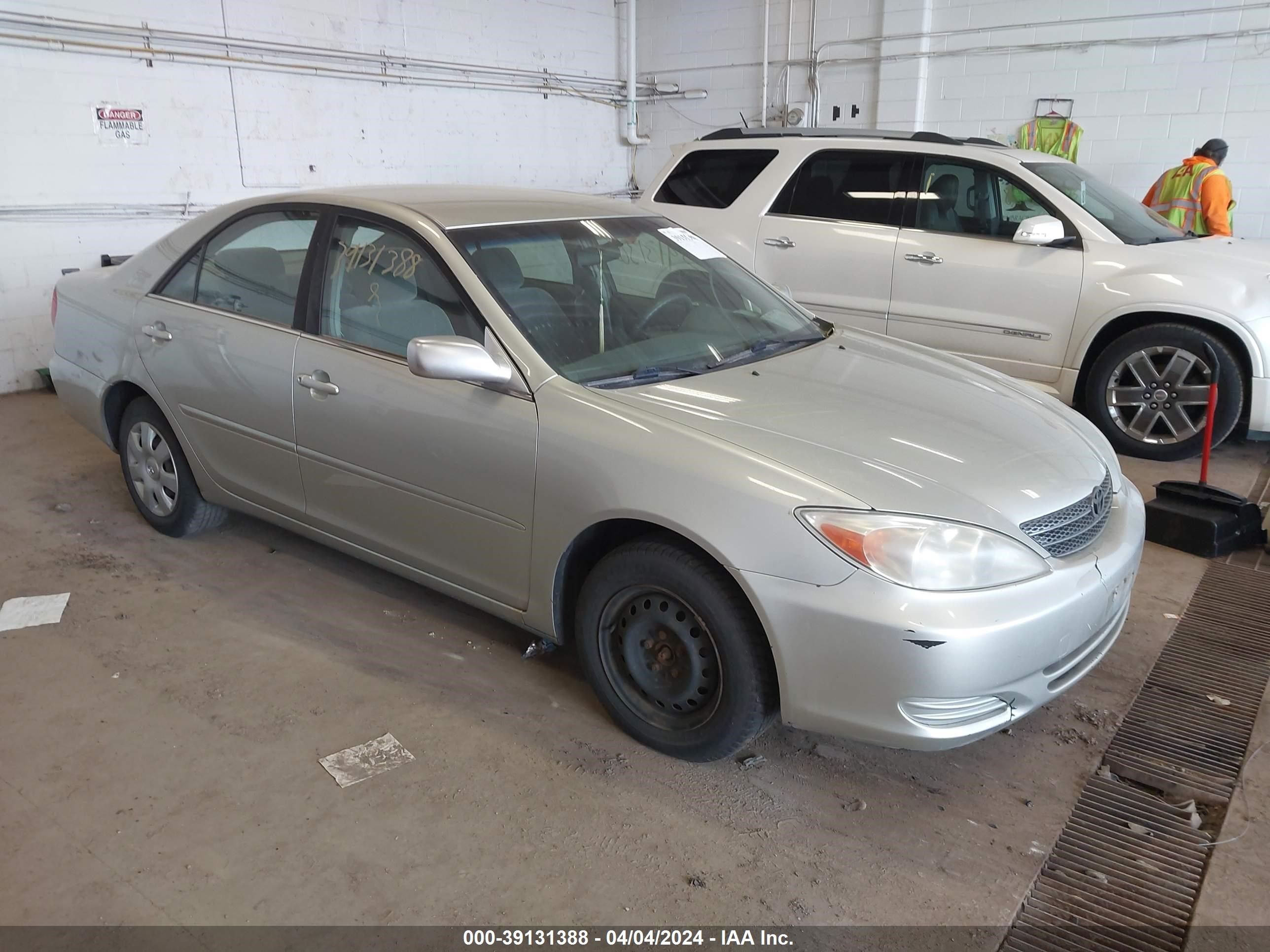 TOYOTA CAMRY 2004 jtdbe32k040252699