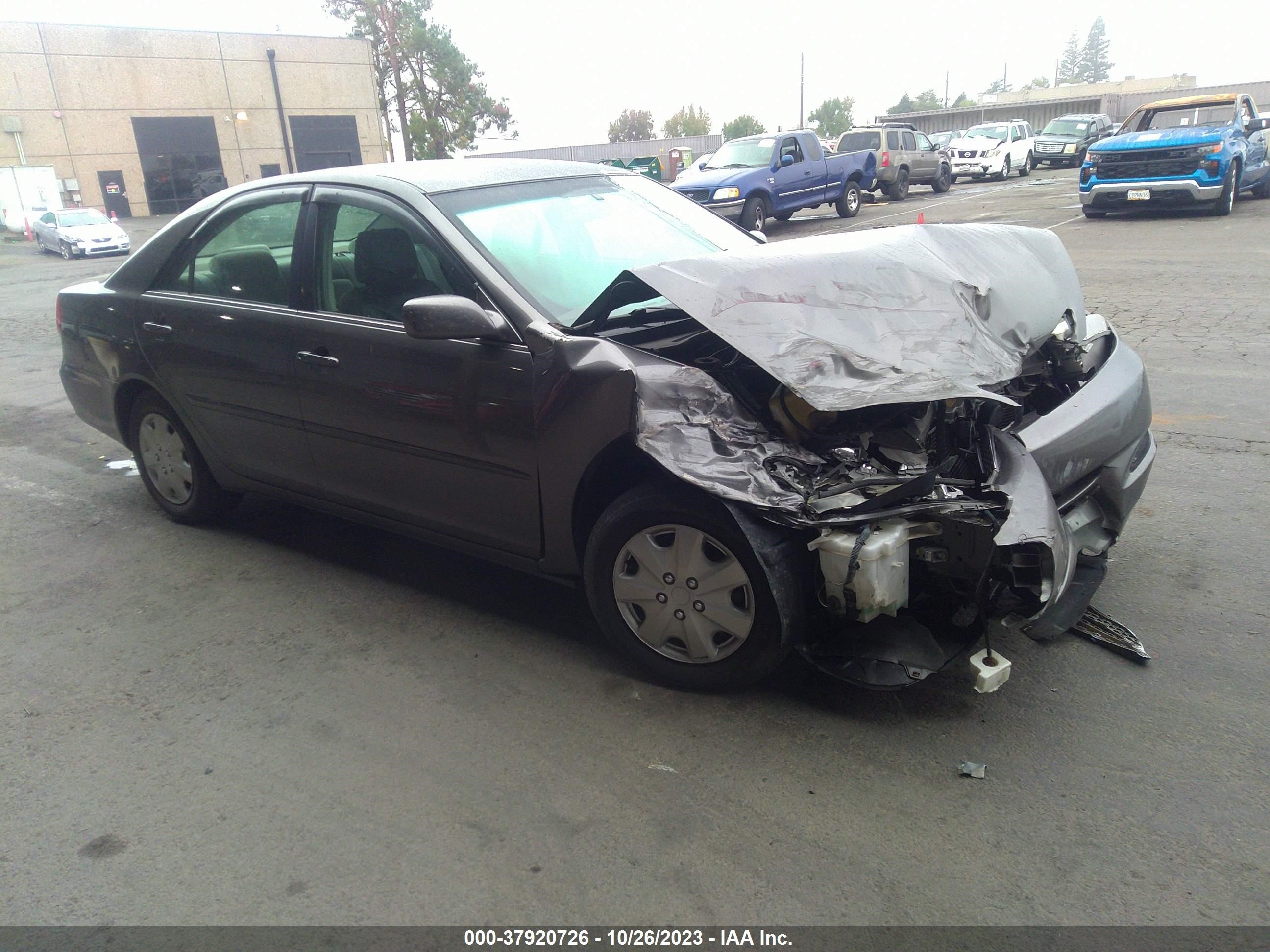 TOYOTA CAMRY 2002 jtdbe32k120046661