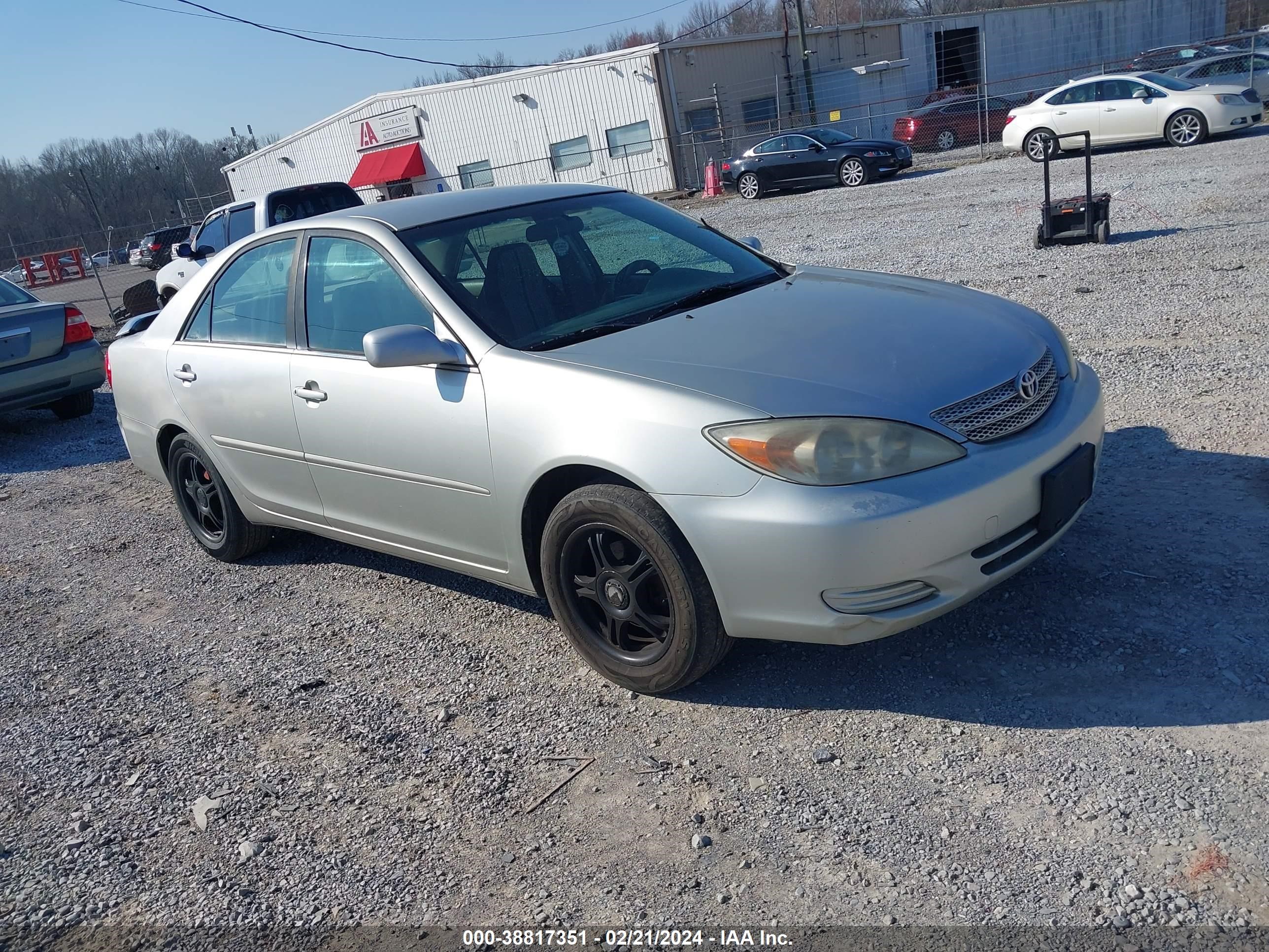 TOYOTA CAMRY 2002 jtdbe32k120074086