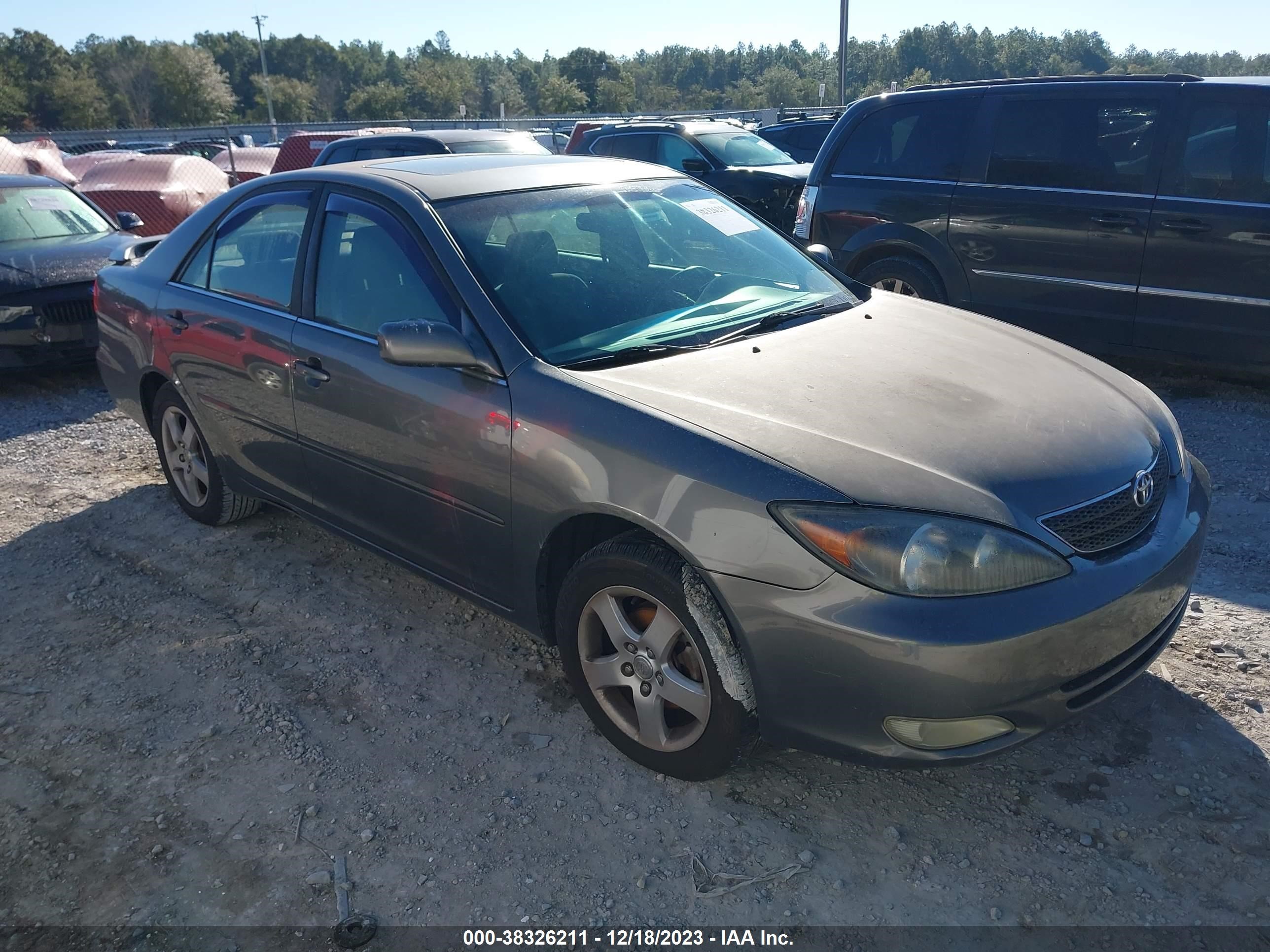 TOYOTA CAMRY 2004 jtdbe32k140294444