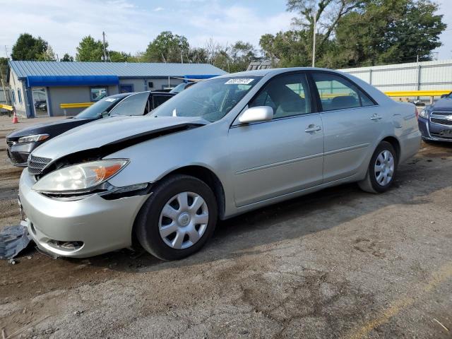 TOYOTA CAMRY 2002 jtdbe32k220105927