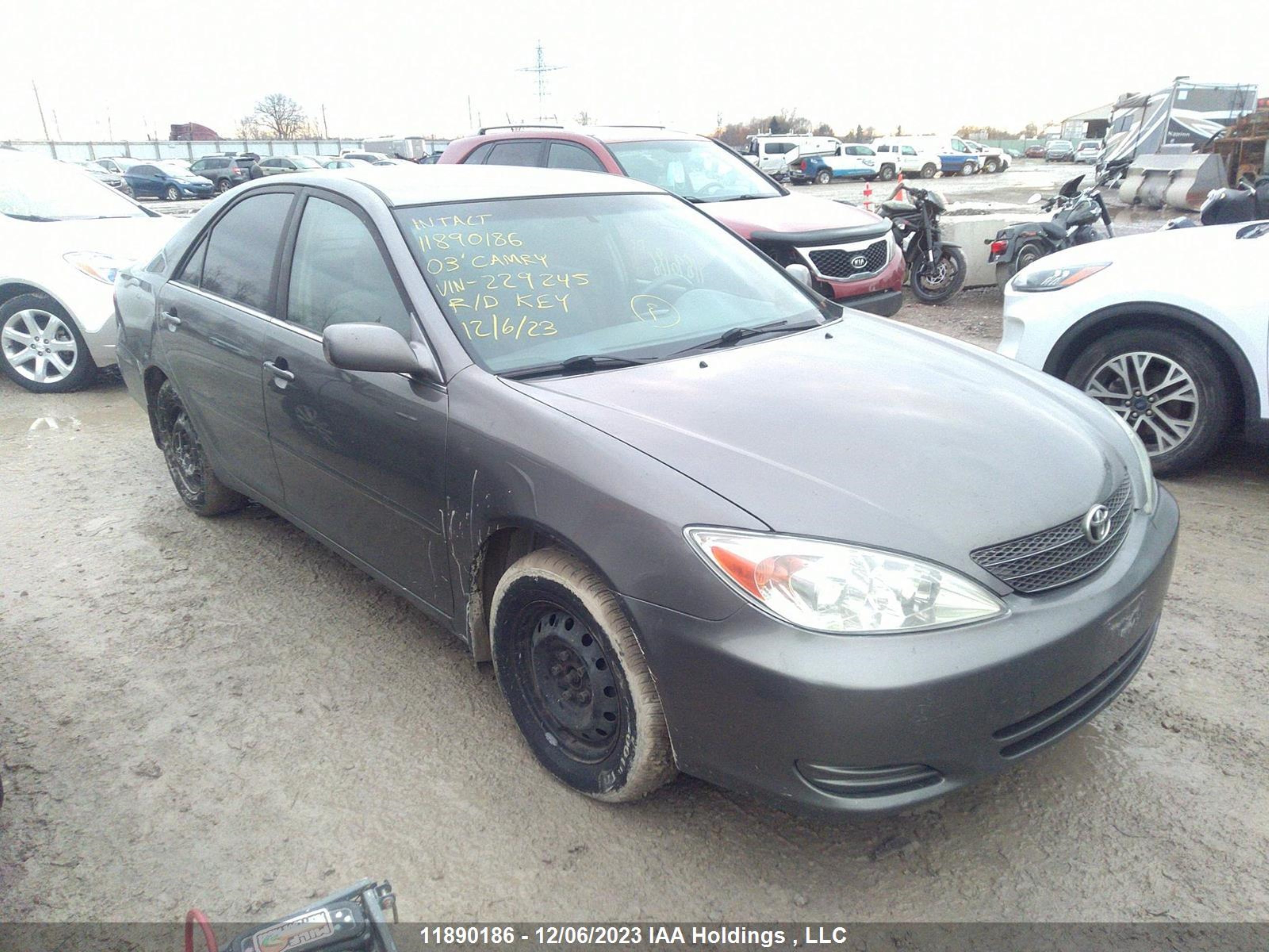 TOYOTA CAMRY 2003 jtdbe32k230229245