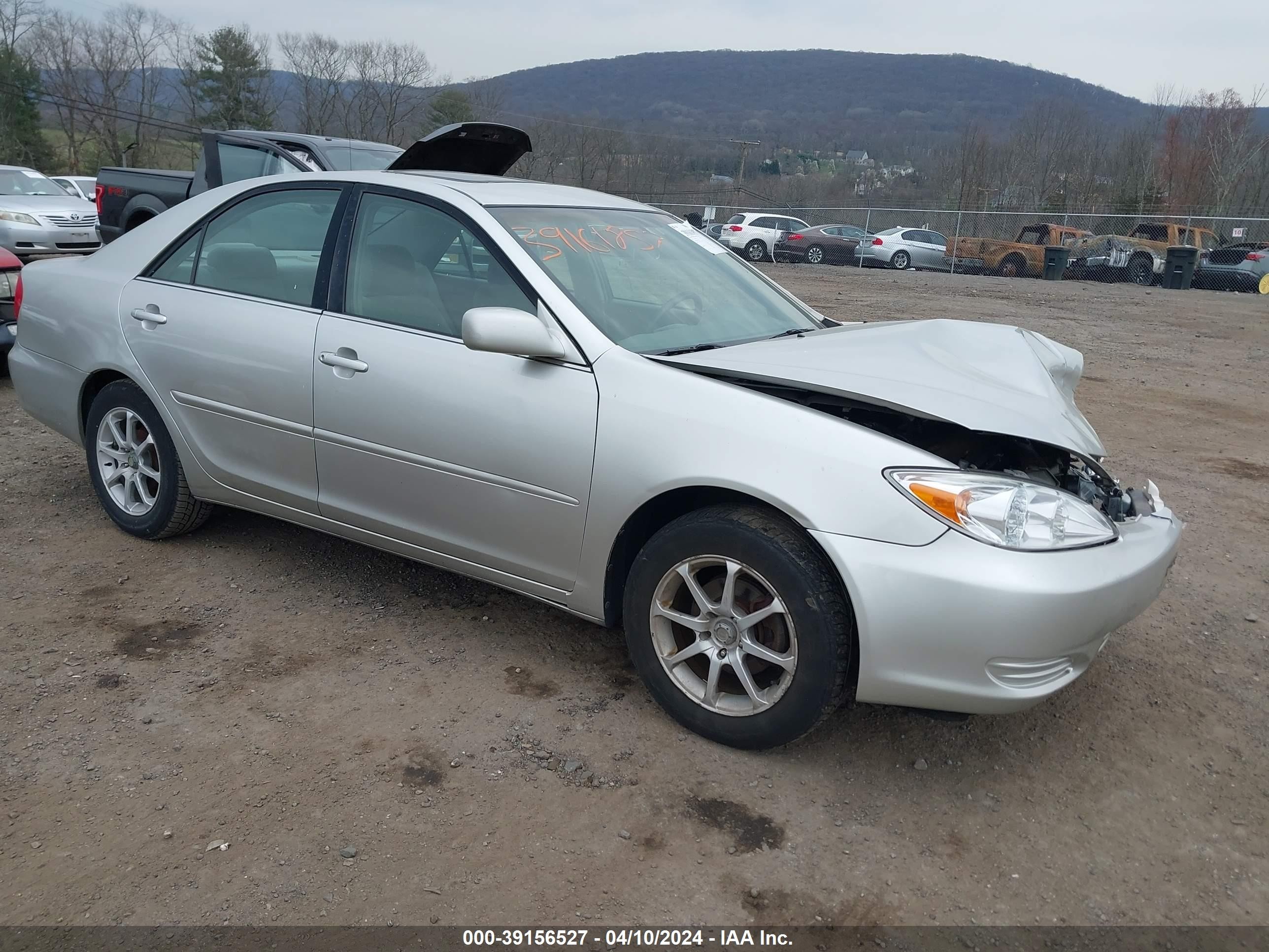 TOYOTA CAMRY 2004 jtdbe32k240257354