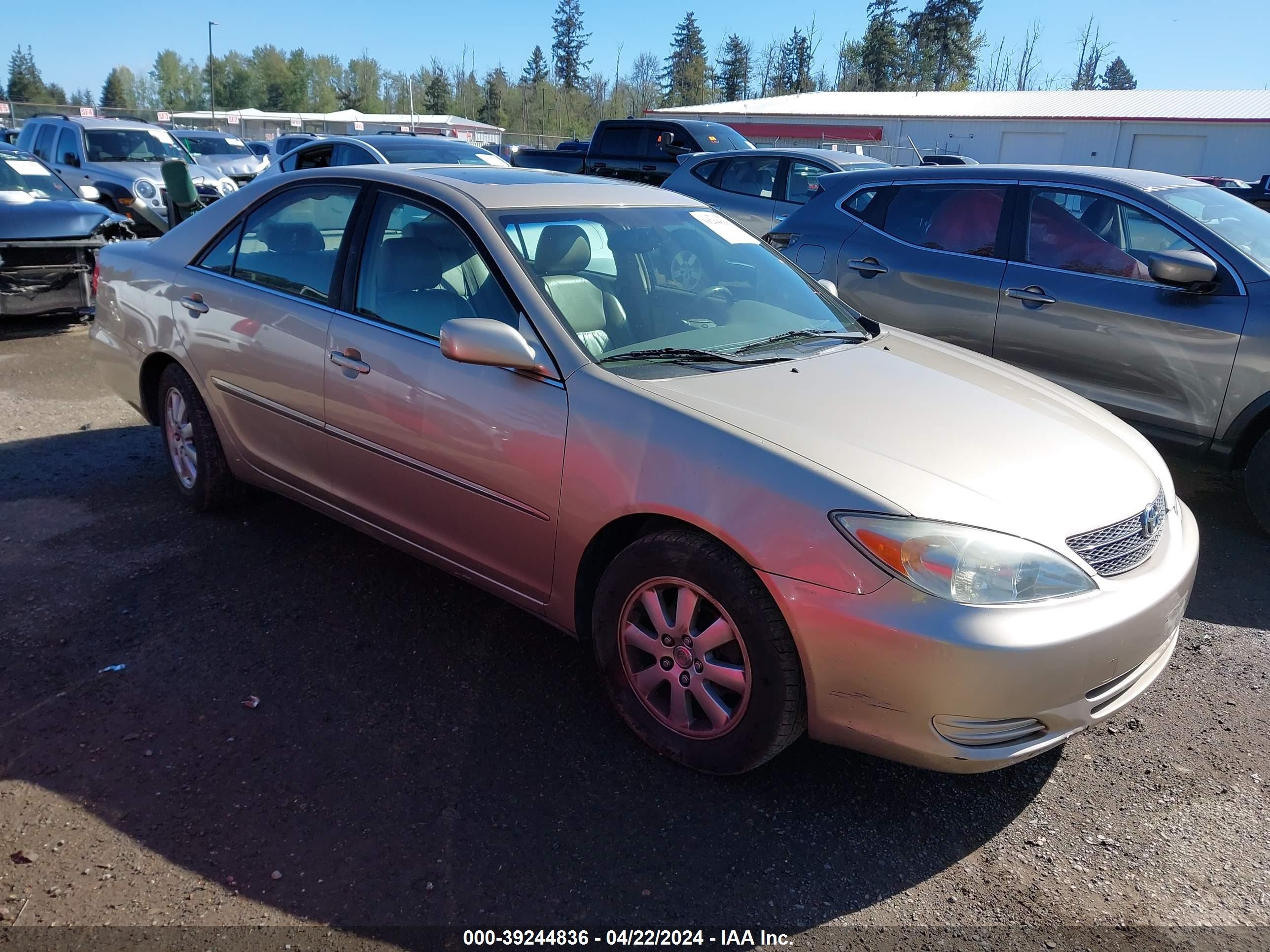 TOYOTA CAMRY 2002 jtdbe32k420074695