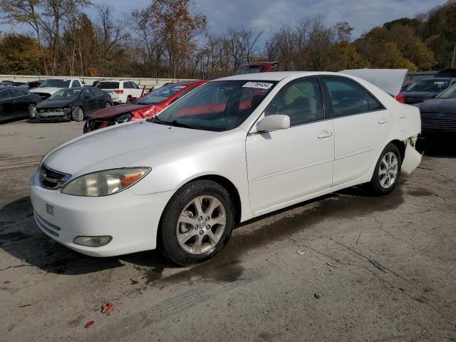 TOYOTA CAMRY LE 2004 jtdbe32k440245447