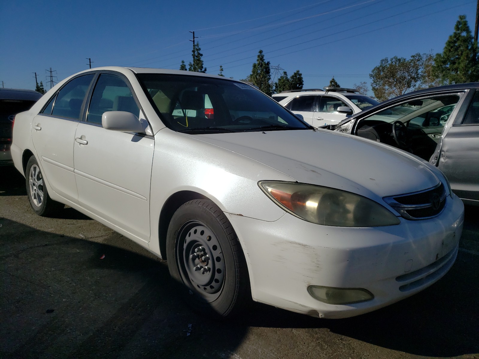 TOYOTA CAMRY LE 2004 jtdbe32k440268288