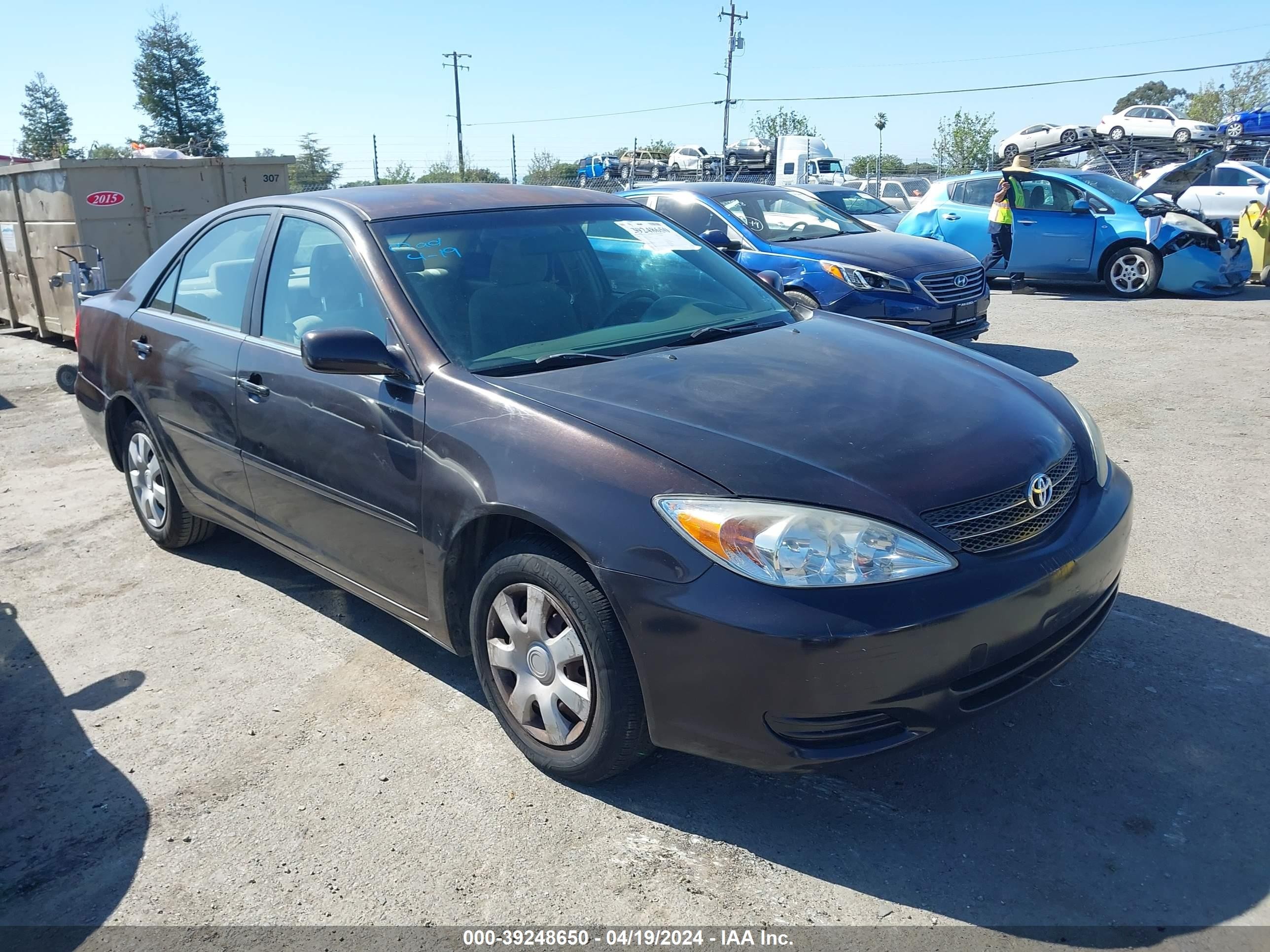 TOYOTA CAMRY 2002 jtdbe32k520095863