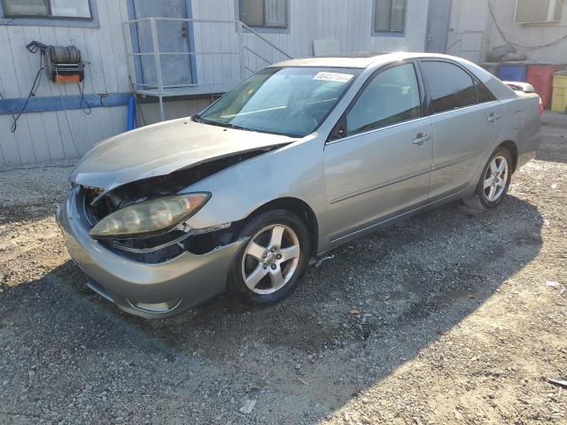 TOYOTA CAMRY LE 2005 jtdbe32k553014153