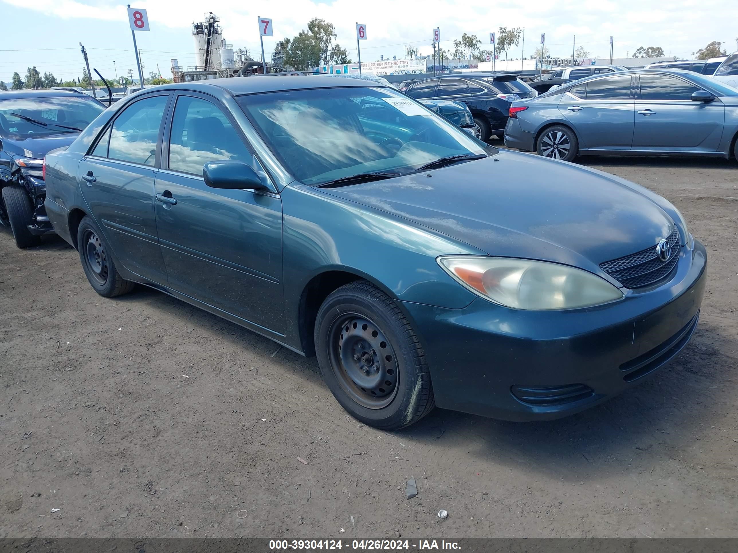 TOYOTA CAMRY 2002 jtdbe32k620037406