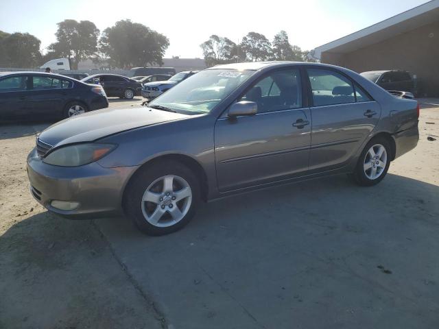 TOYOTA CAMRY LE 2002 jtdbe32k620129096