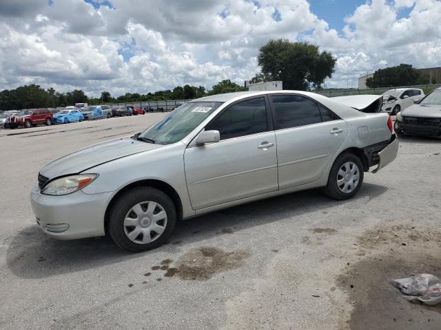 TOYOTA CAMRY LE 2004 jtdbe32k640247085