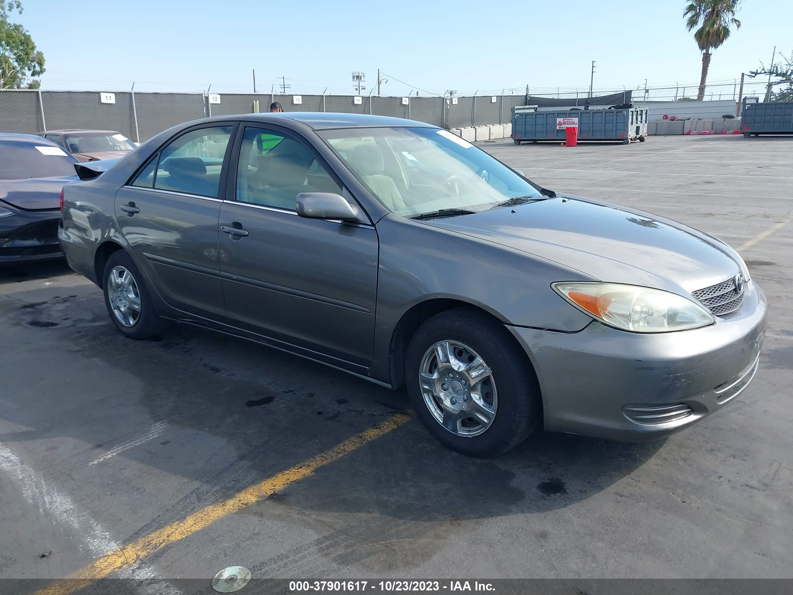 TOYOTA CAMRY 2002 jtdbe32k720087442