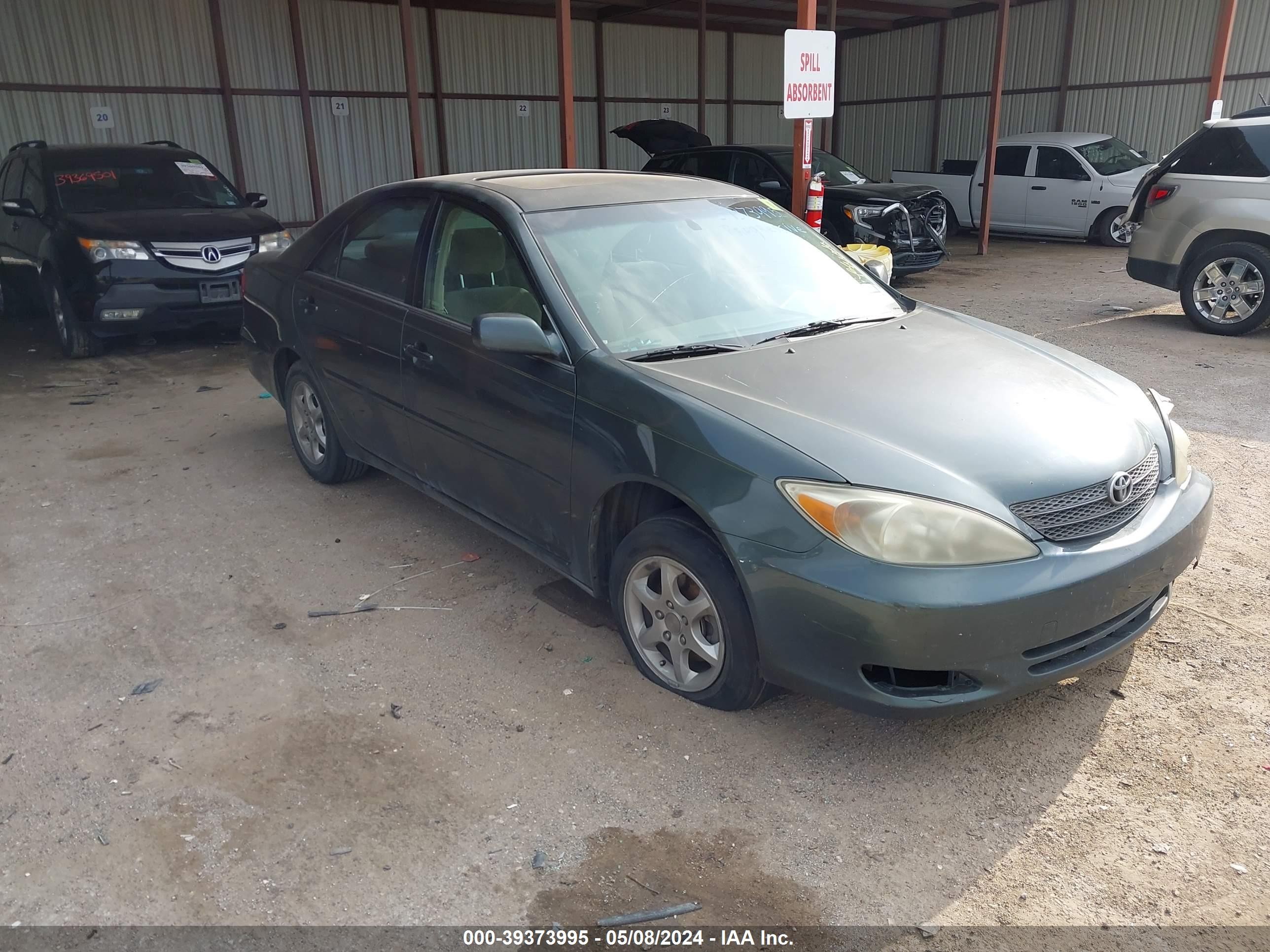 TOYOTA CAMRY 2004 jtdbe32k840272084