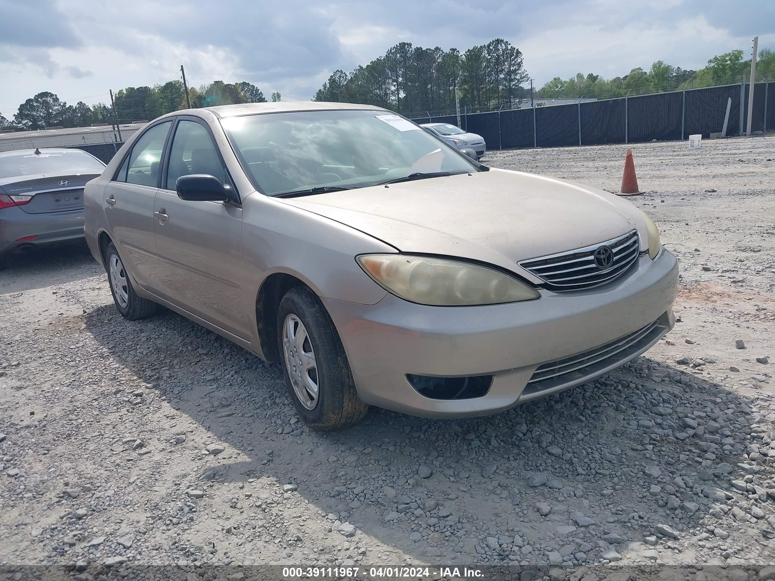 TOYOTA CAMRY 2006 jtdbe32k963052485