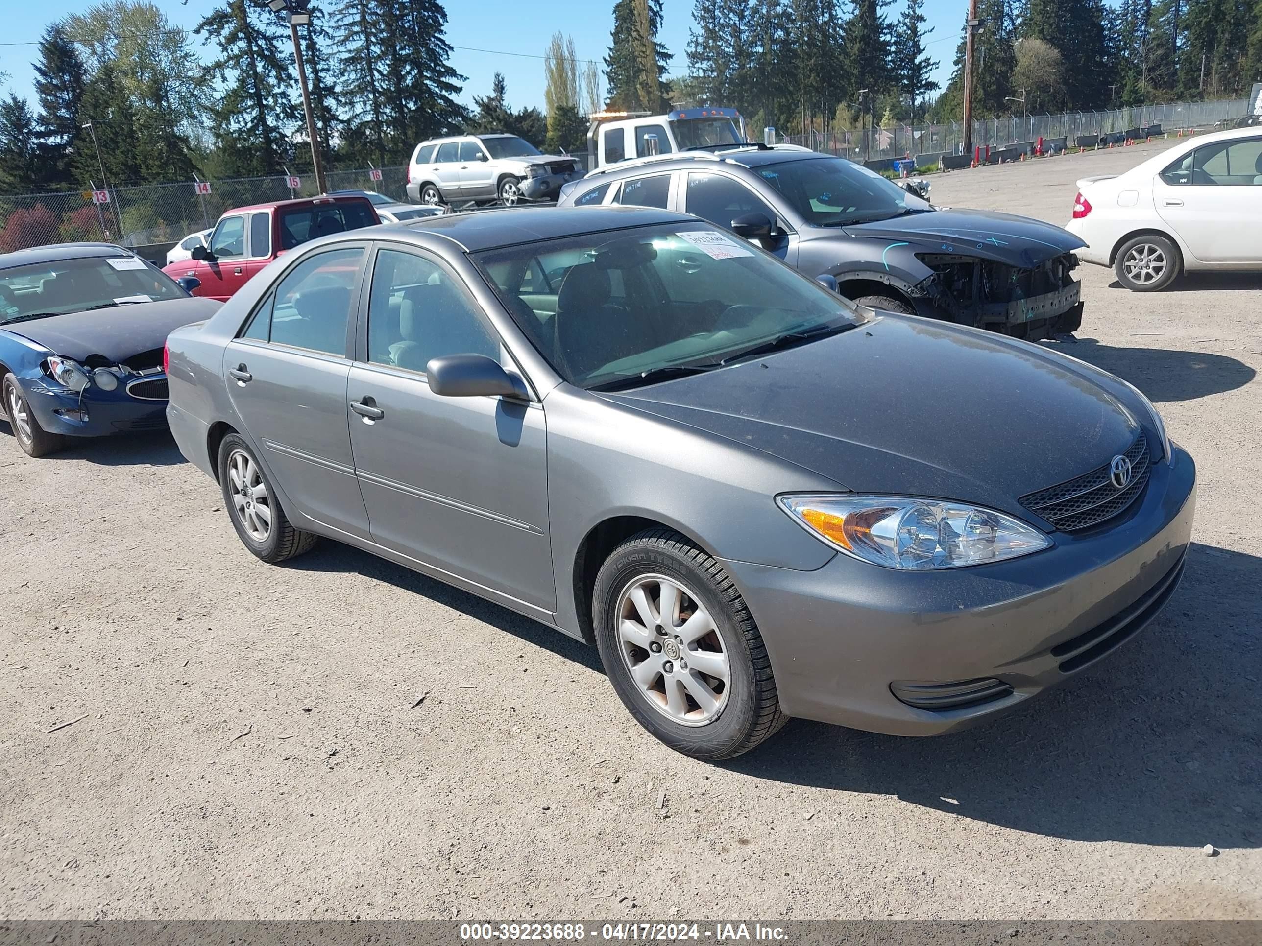 TOYOTA CAMRY 2002 jtdbf30k420073465