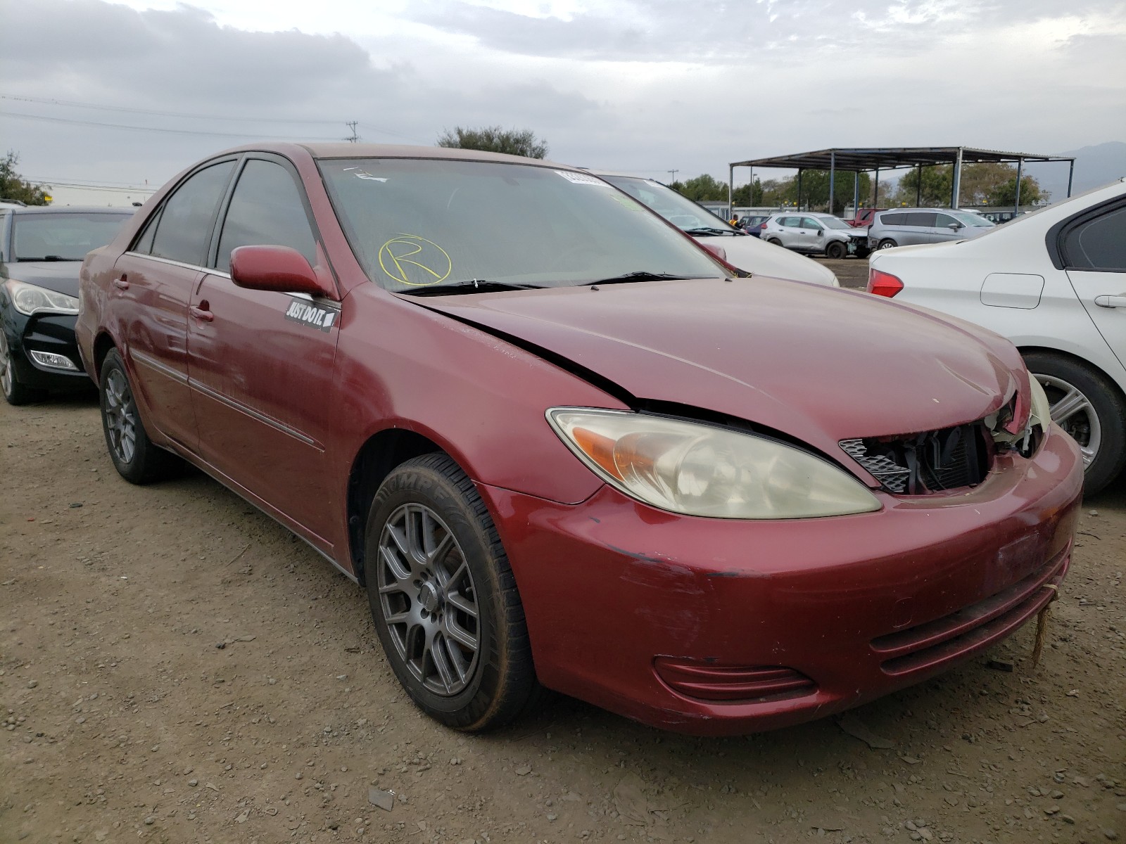 TOYOTA CAMRY LE 2002 jtdbf30k520058425