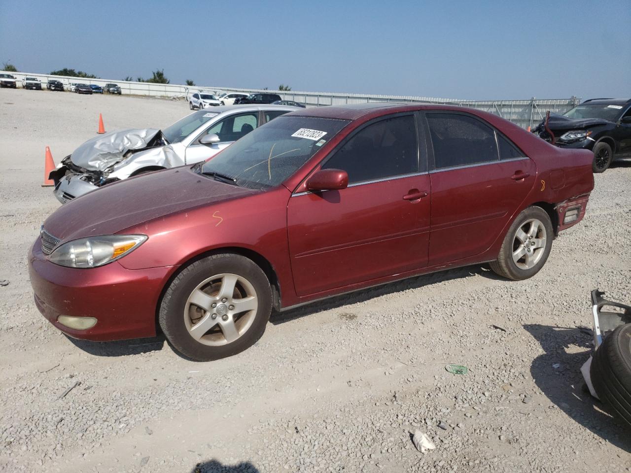 TOYOTA CAMRY 2002 jtdbf32k420039426