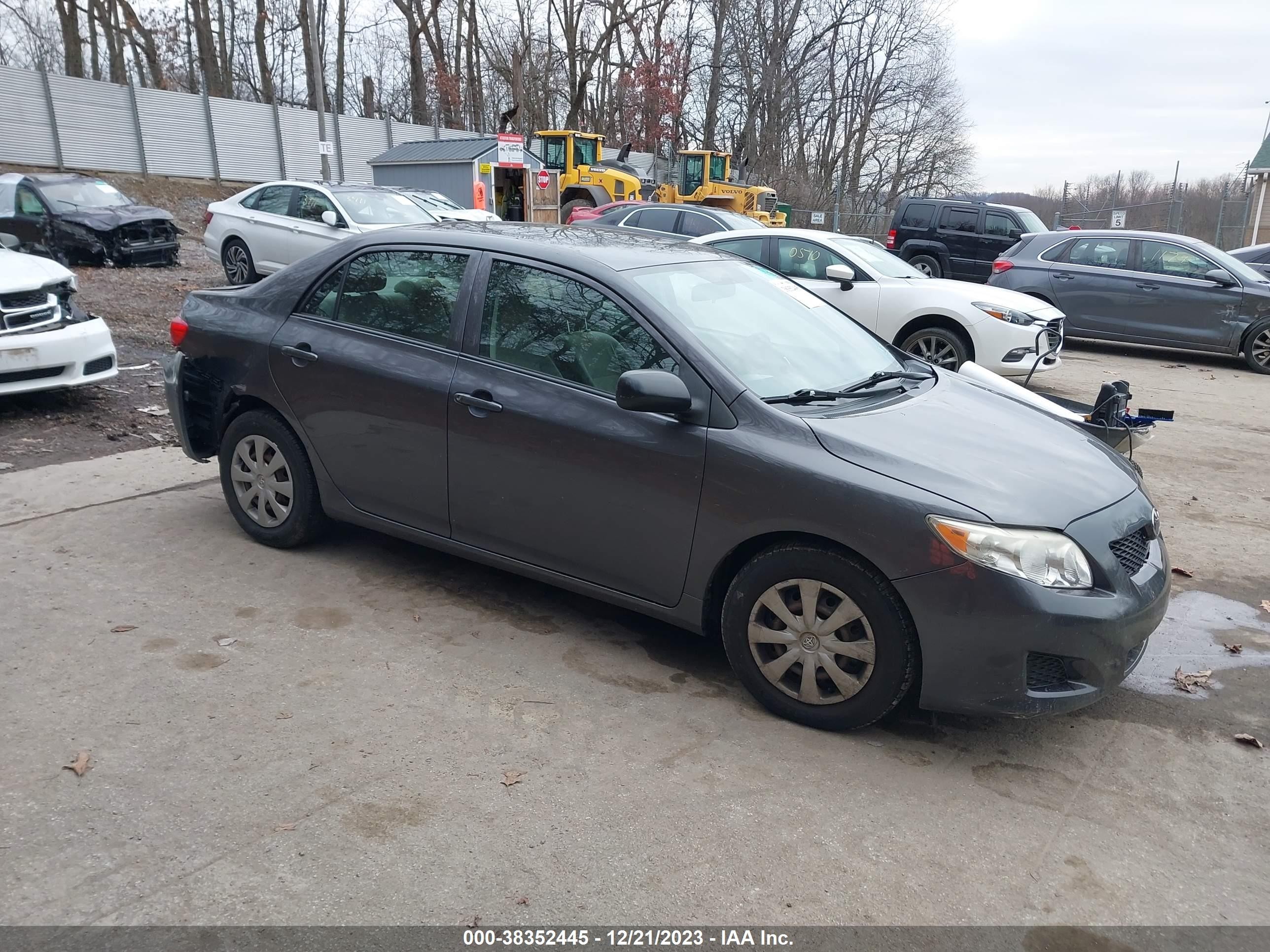 TOYOTA COROLLA 2009 jtdbl40e29j028280