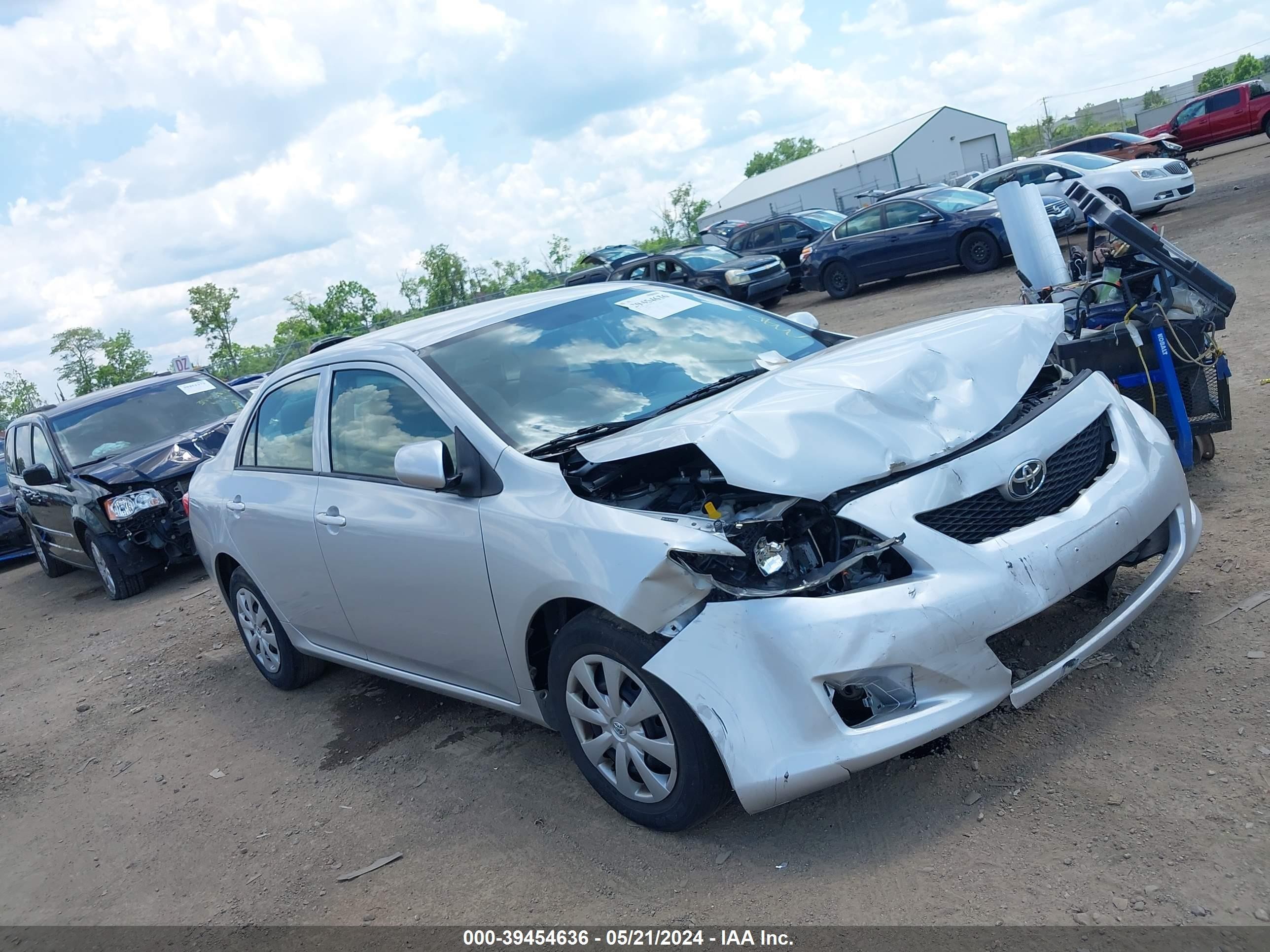 TOYOTA COROLLA 2009 jtdbl40e899066226