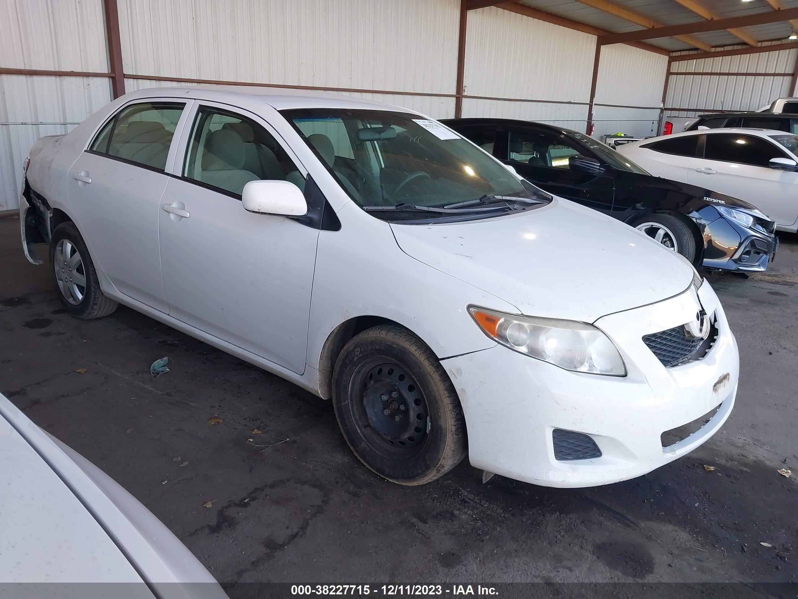 TOYOTA COROLLA 2009 jtdbl40e899092292