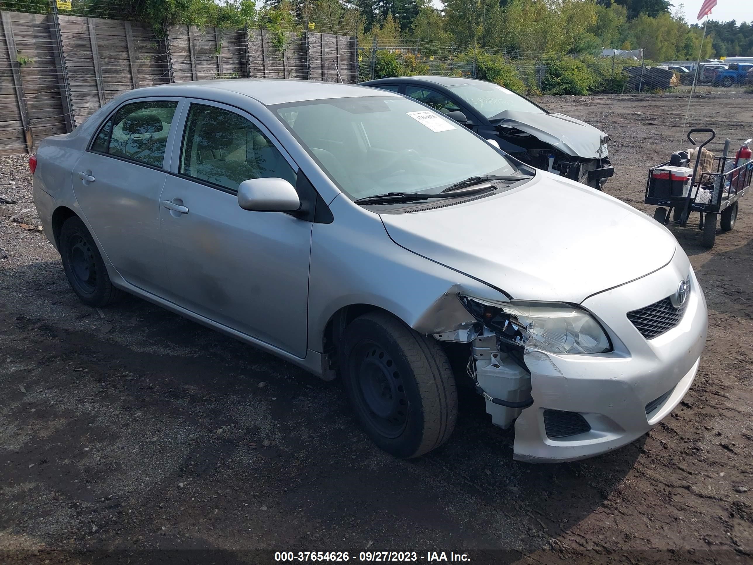 TOYOTA COROLLA 2009 jtdbl40e89j051630