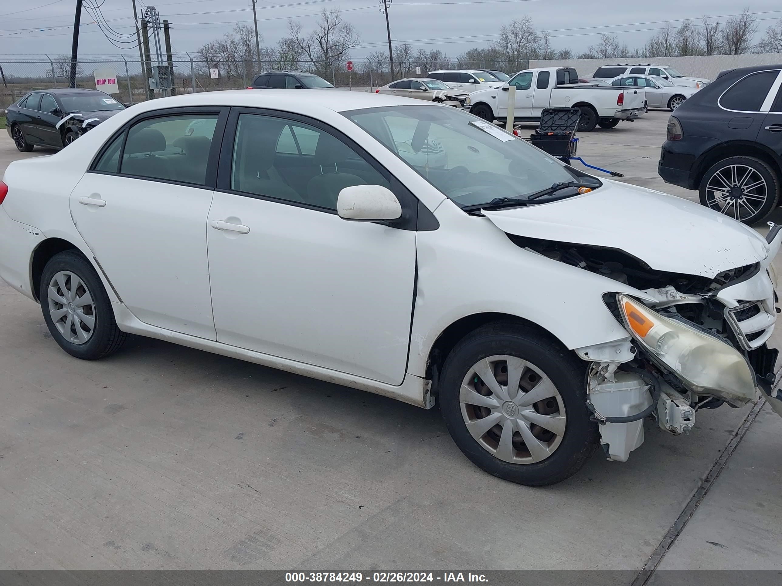 TOYOTA COROLLA 2011 jtdbu4ee1b9150397