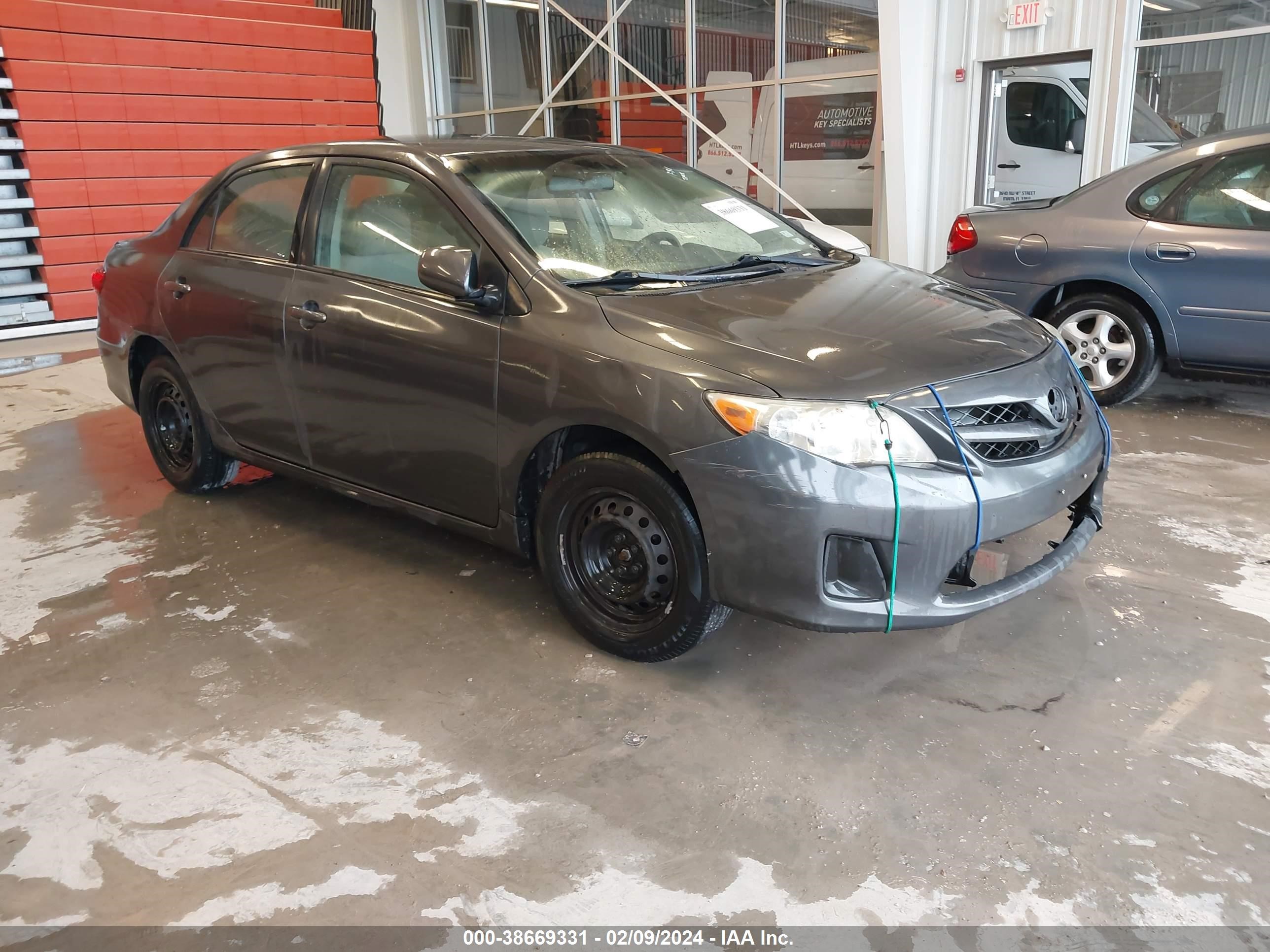 TOYOTA COROLLA 2011 jtdbu4ee8b9136769