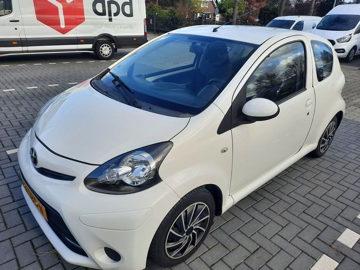 TOYOTA AYGO 2012 jtdjg18c10n657431