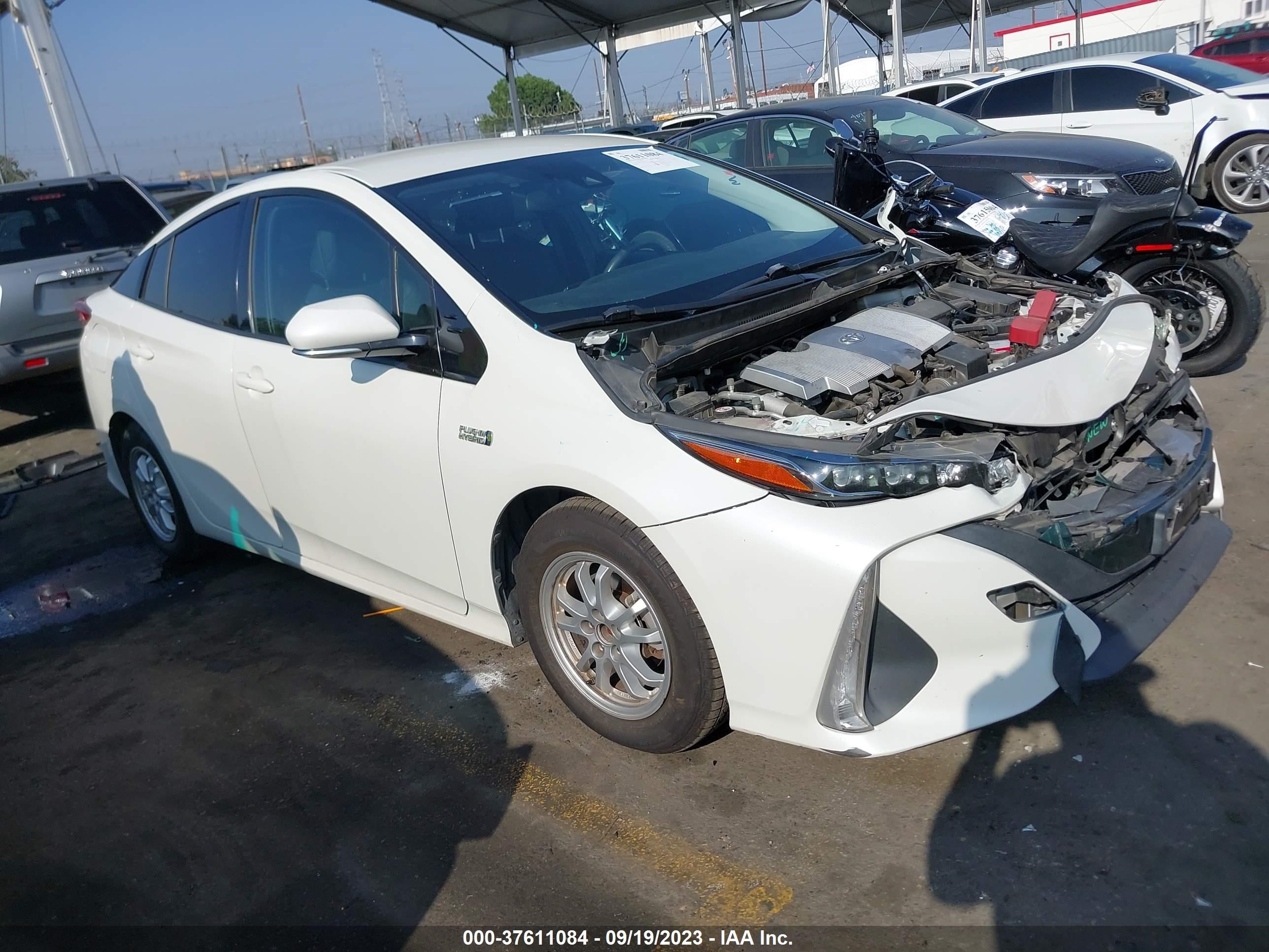 TOYOTA PRIUS 2017 jtdkarfp2h3001935